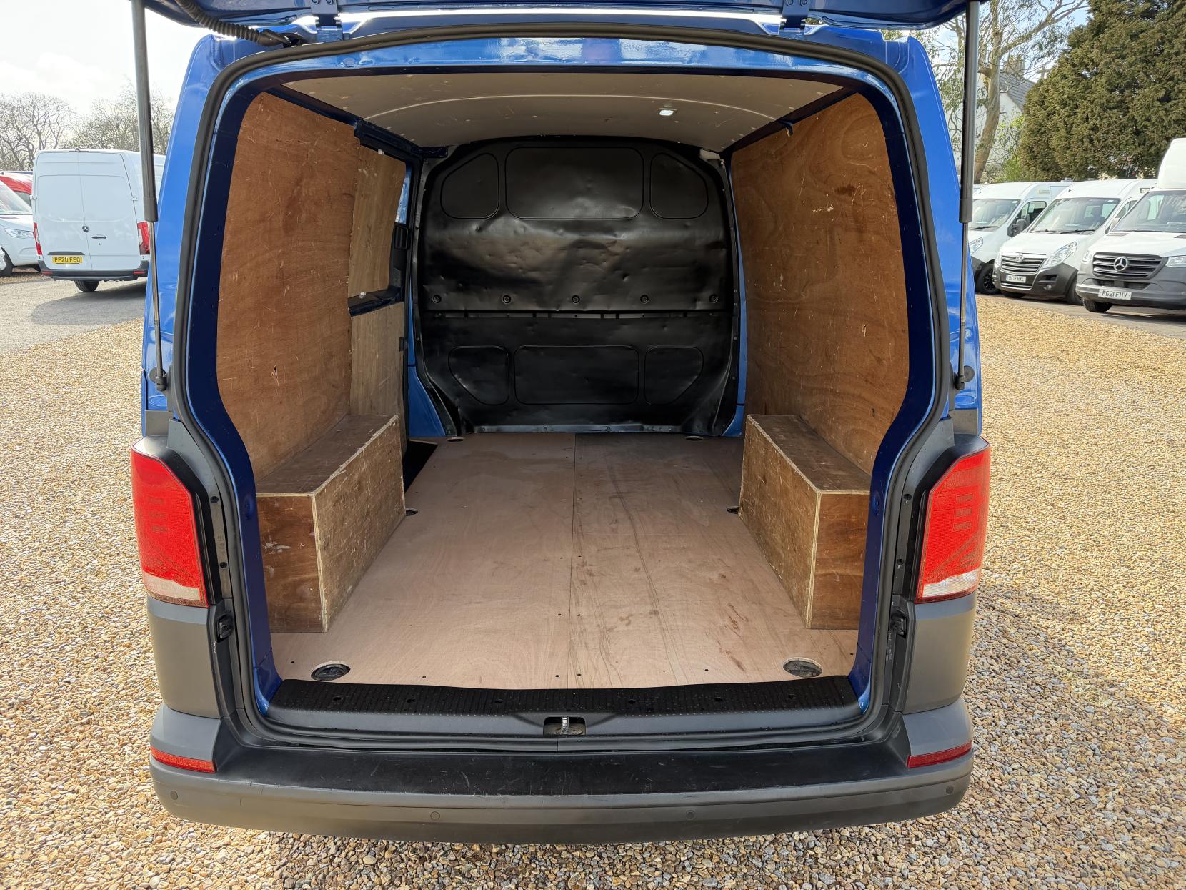 Volkswagen Transporter 2.0 TDI T28 Startline Panel Van 5dr Diesel Manual FWD SWB Euro 6 (s/s) (110 ps)