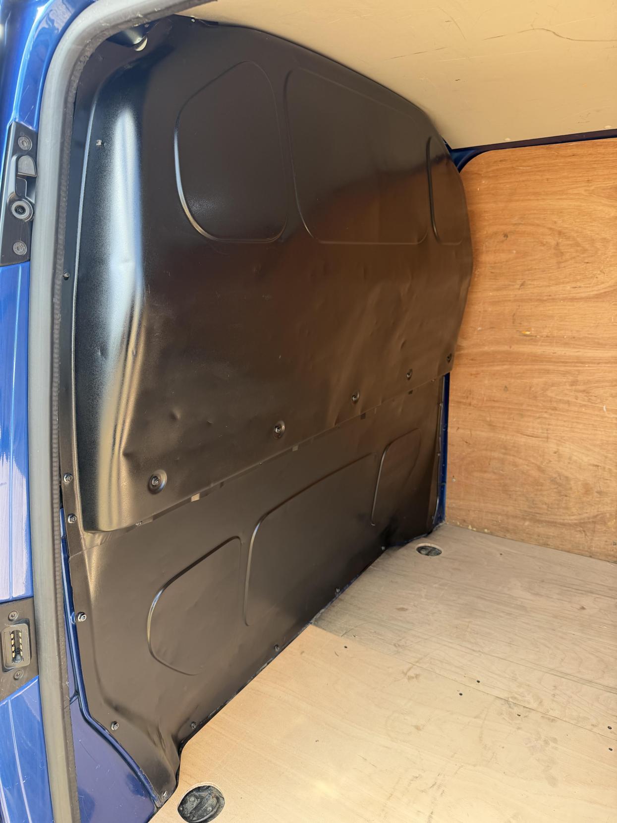 Volkswagen Transporter 2.0 TDI T28 Startline Panel Van 5dr Diesel Manual FWD SWB Euro 6 (s/s) (110 ps)