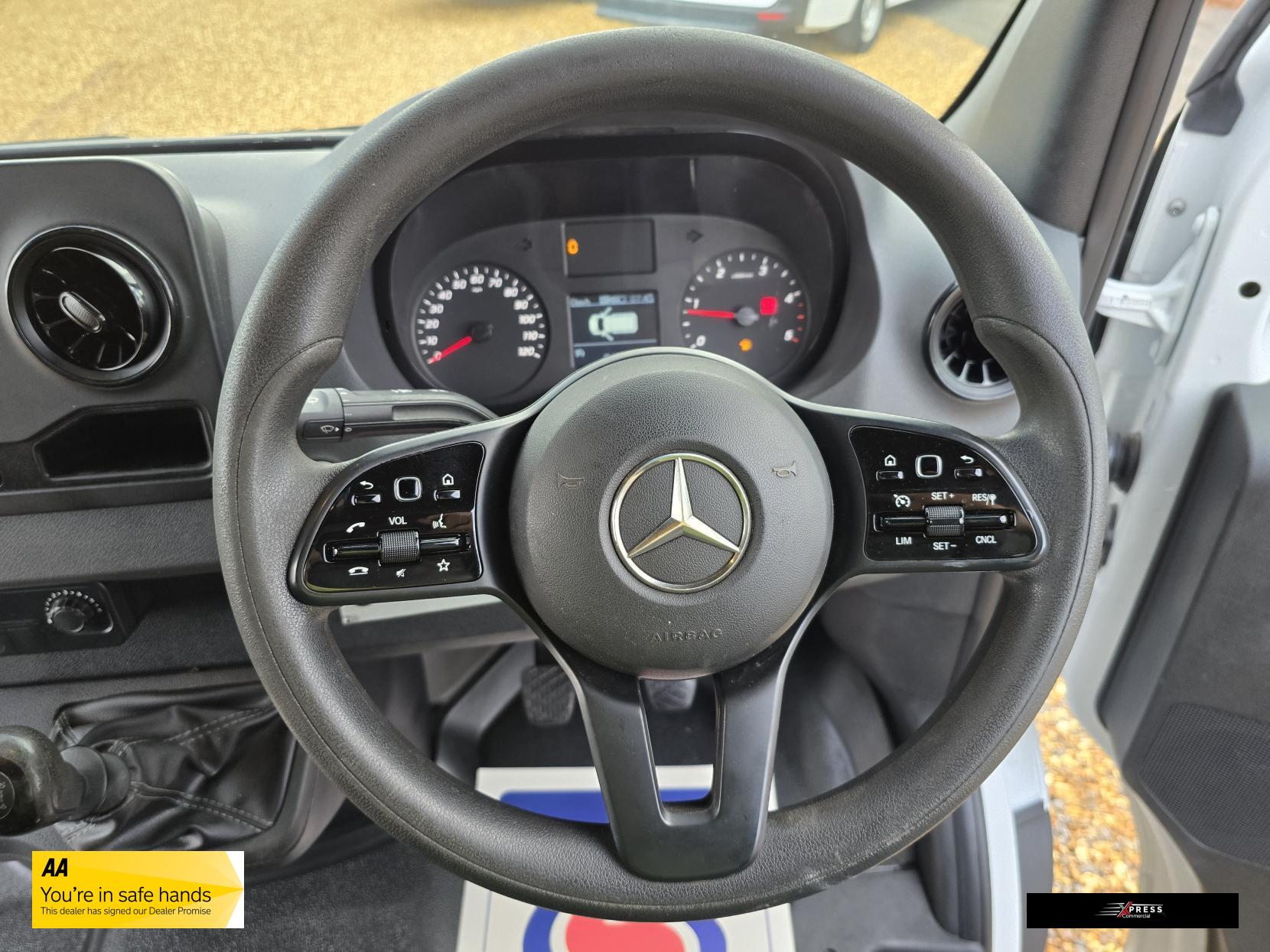 Mercedes-Benz Sprinter Sprinter 2.1 316 CDI Ready To Work Dropside 2dr Diesel Manual RWD L3 Euro 6 (163 ps)