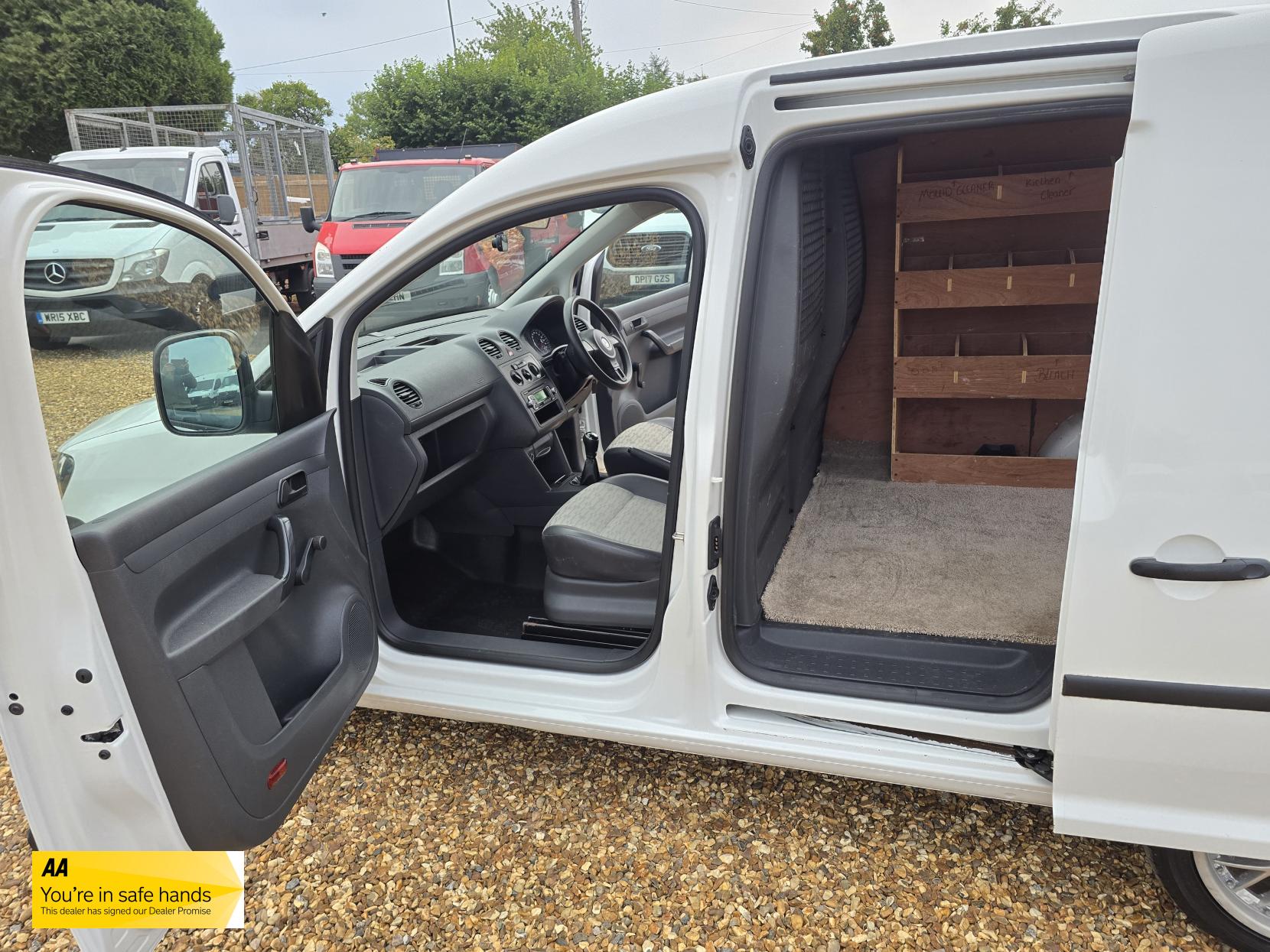 Volkswagen Caddy 1.6 TDI BlueMotion Tech C20 Panel Van 4dr Diesel Manual L1 H1 (139 g/km, 74 bhp)