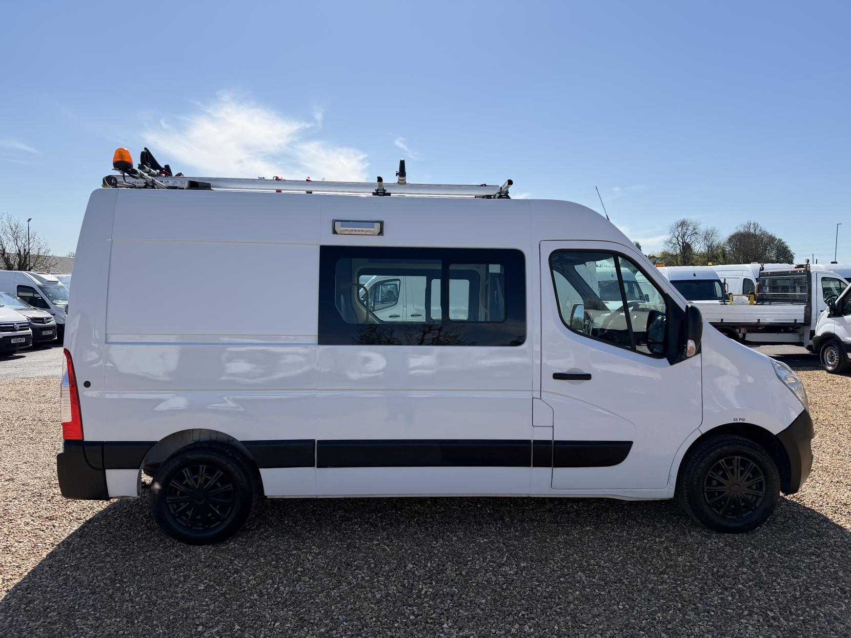 2018 Vauxhall Movano 2.3 CDTi 3500 Panel Van 5dr Diesel Manual FWD L2 H2 Euro 6 (130 ps) - Thumbnail 11
