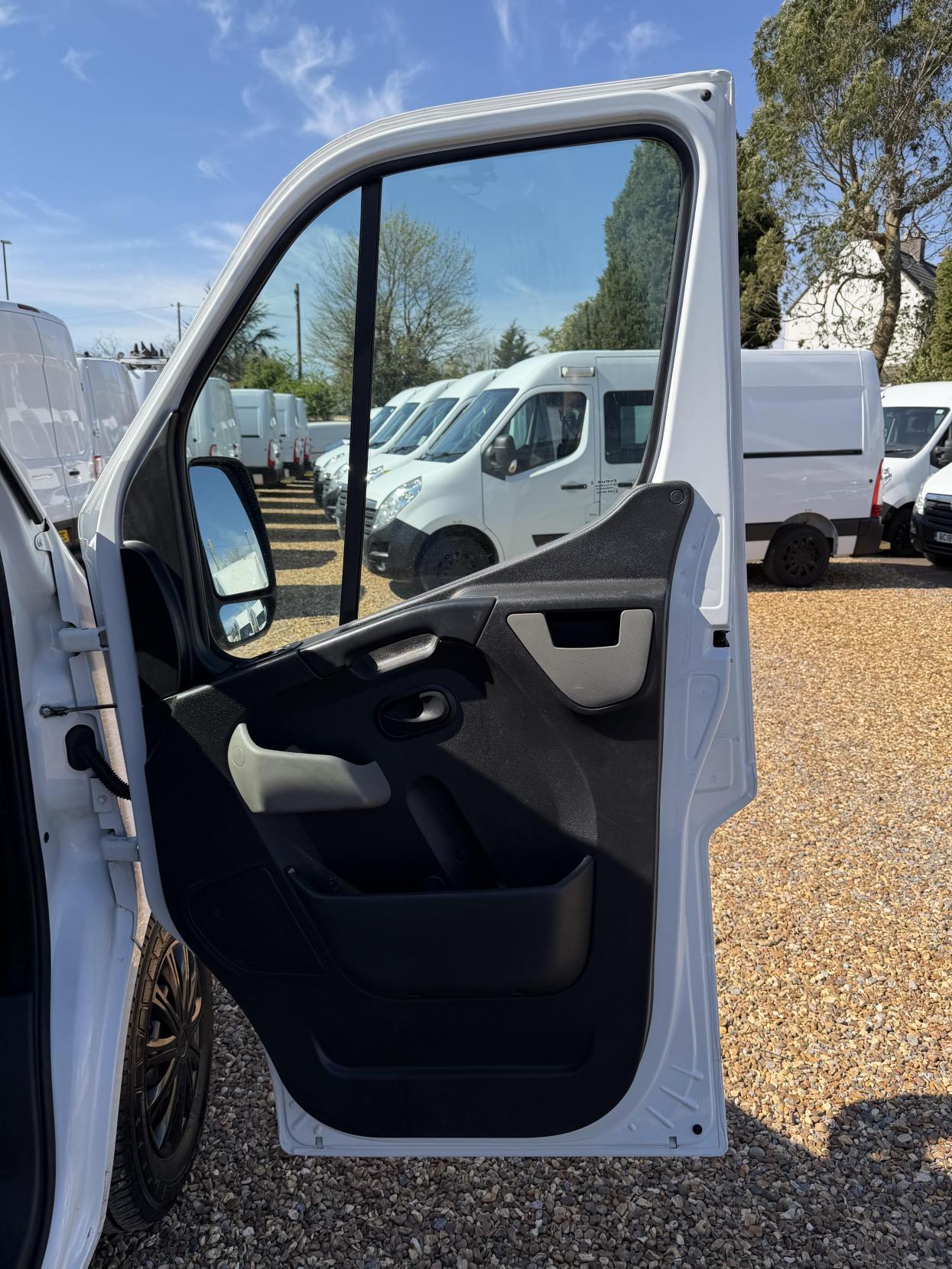 2018 Vauxhall Movano 2.3 CDTi 3500 Panel Van 5dr Diesel Manual FWD L2 H2 Euro 6 (130 ps) - Thumbnail 14