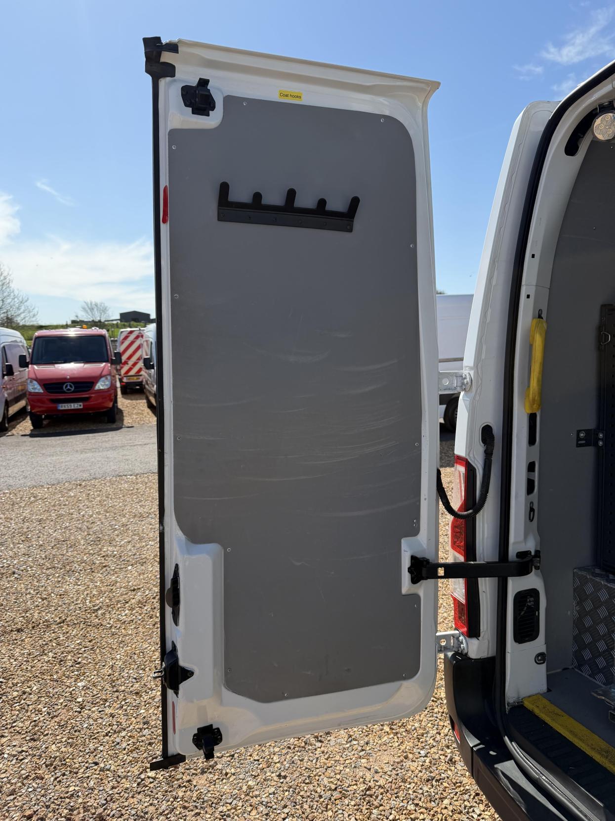 2018 Vauxhall Movano 2.3 CDTi 3500 Panel Van 5dr Diesel Manual FWD L2 H2 Euro 6 (130 ps) - Thumbnail 45