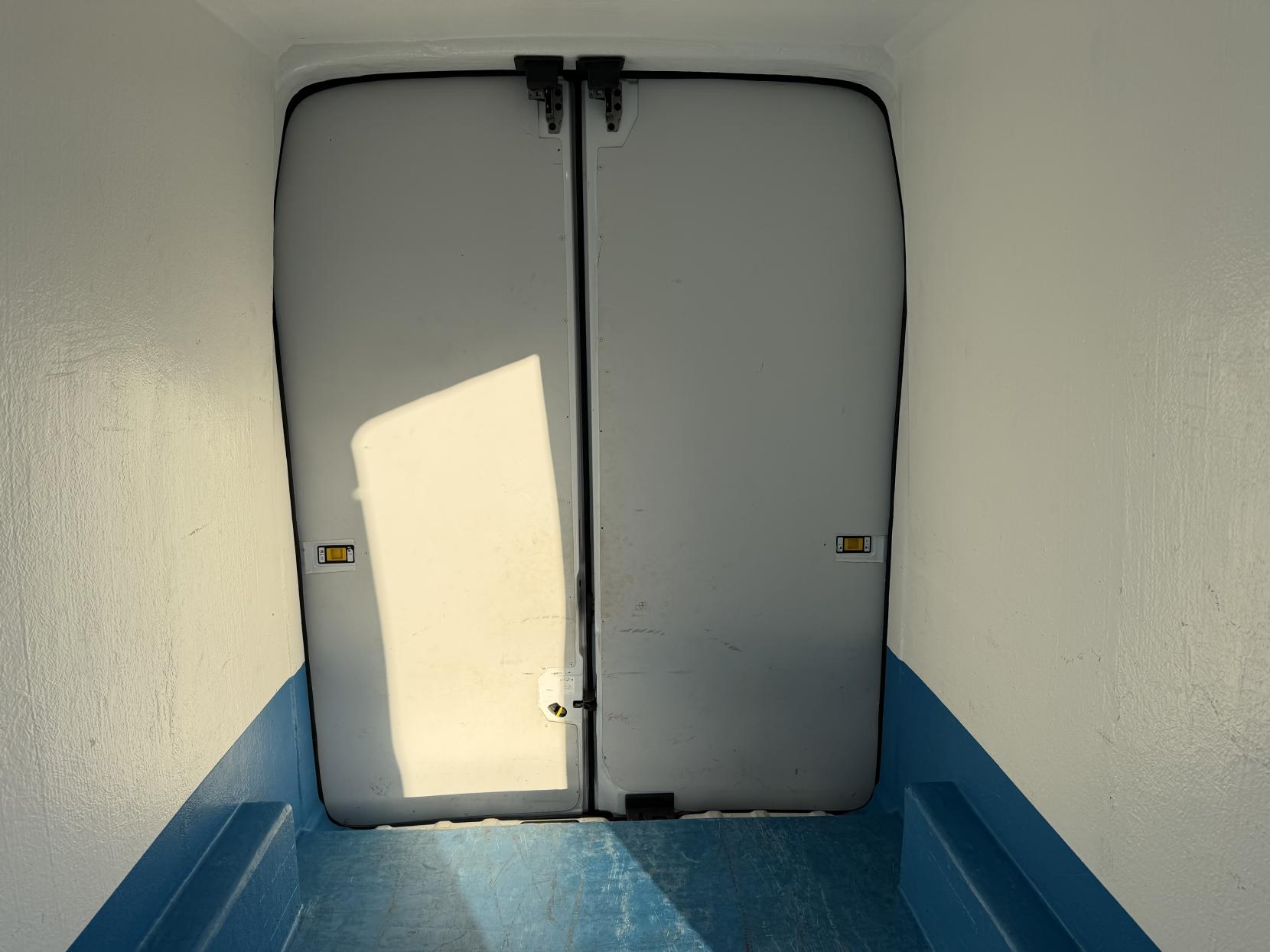 Ford Transit 2.0 350 EcoBlue Leader Panel Van 5dr Diesel Manual FWD L3 H3 Euro 6 (s/s) (105 ps)