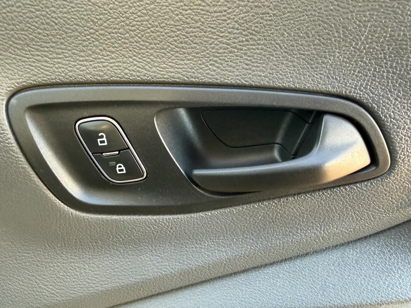 Ford Transit 2.0 350 EcoBlue Leader Panel Van 5dr Diesel Manual FWD L3 H3 Euro 6 (s/s) (105 ps)