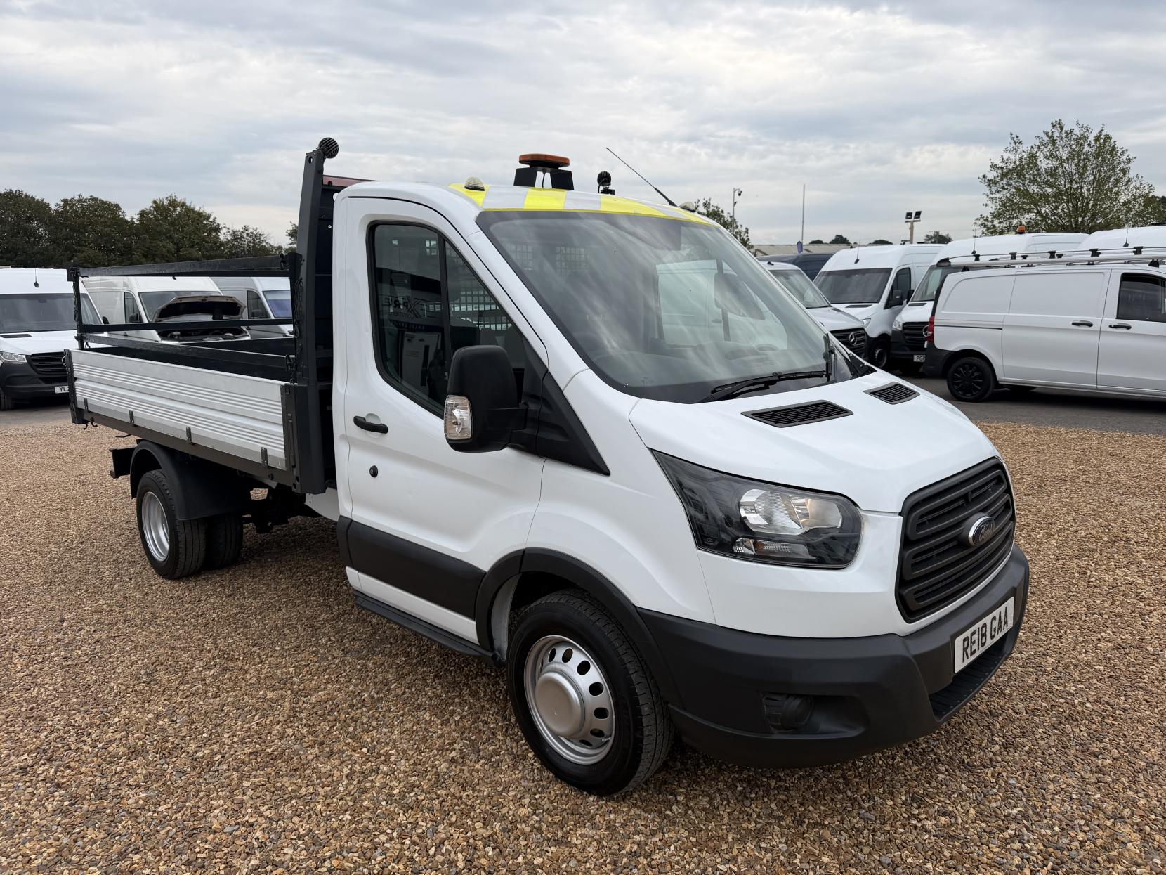 2018 Ford Transit 2.0 350 EcoBlue 1-Way Tipper 2dr Diesel Manual RWD L2 Euro 6 (1-Stop, DRW) (130 ps) - Thumbnail 14