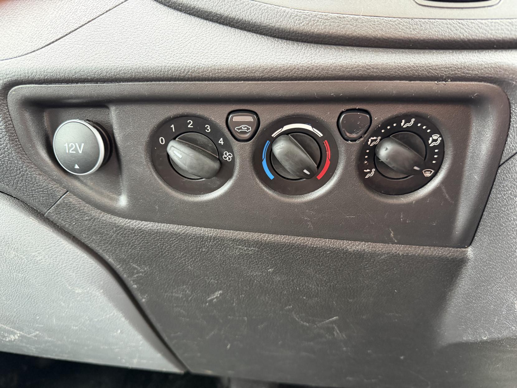 2018 Ford Transit 2.0 350 EcoBlue 1-Way Tipper 2dr Diesel Manual RWD L2 Euro 6 (1-Stop, DRW) (130 ps) - Thumbnail 26