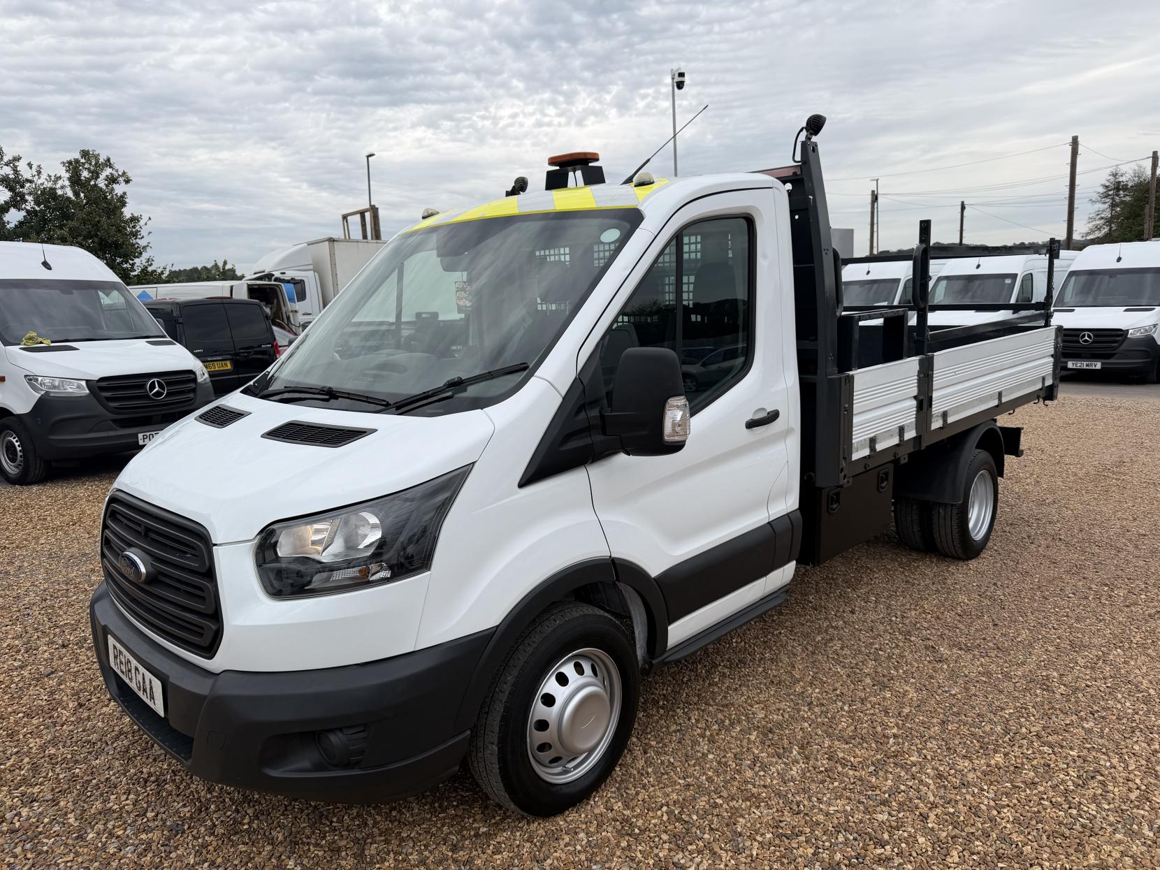 2018 Ford Transit 2.0 350 EcoBlue 1-Way Tipper 2dr Diesel Manual RWD L2 Euro 6 (1-Stop, DRW) (130 ps) - Thumbnail 15