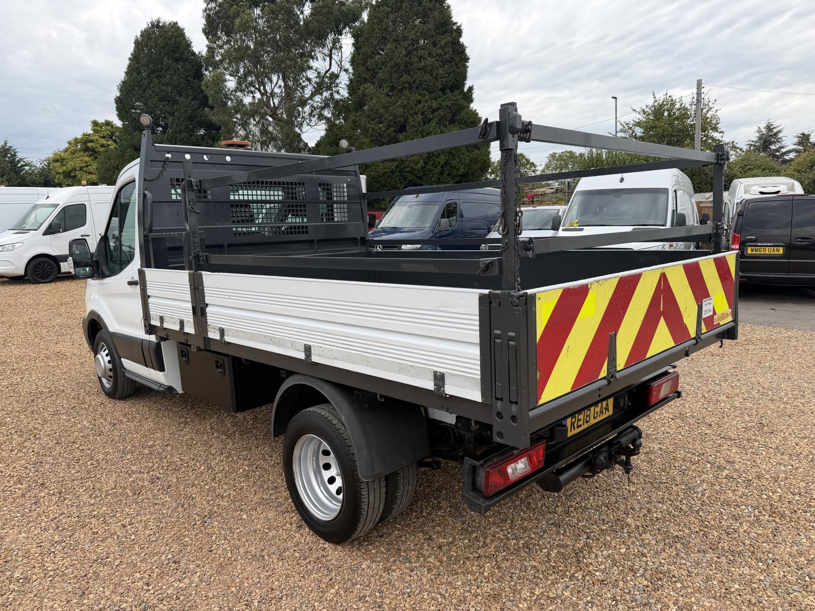 2018 Ford Transit 2.0 350 EcoBlue 1-Way Tipper 2dr Diesel Manual RWD L2 Euro 6 (1-Stop, DRW) (130 ps) - Thumbnail 17
