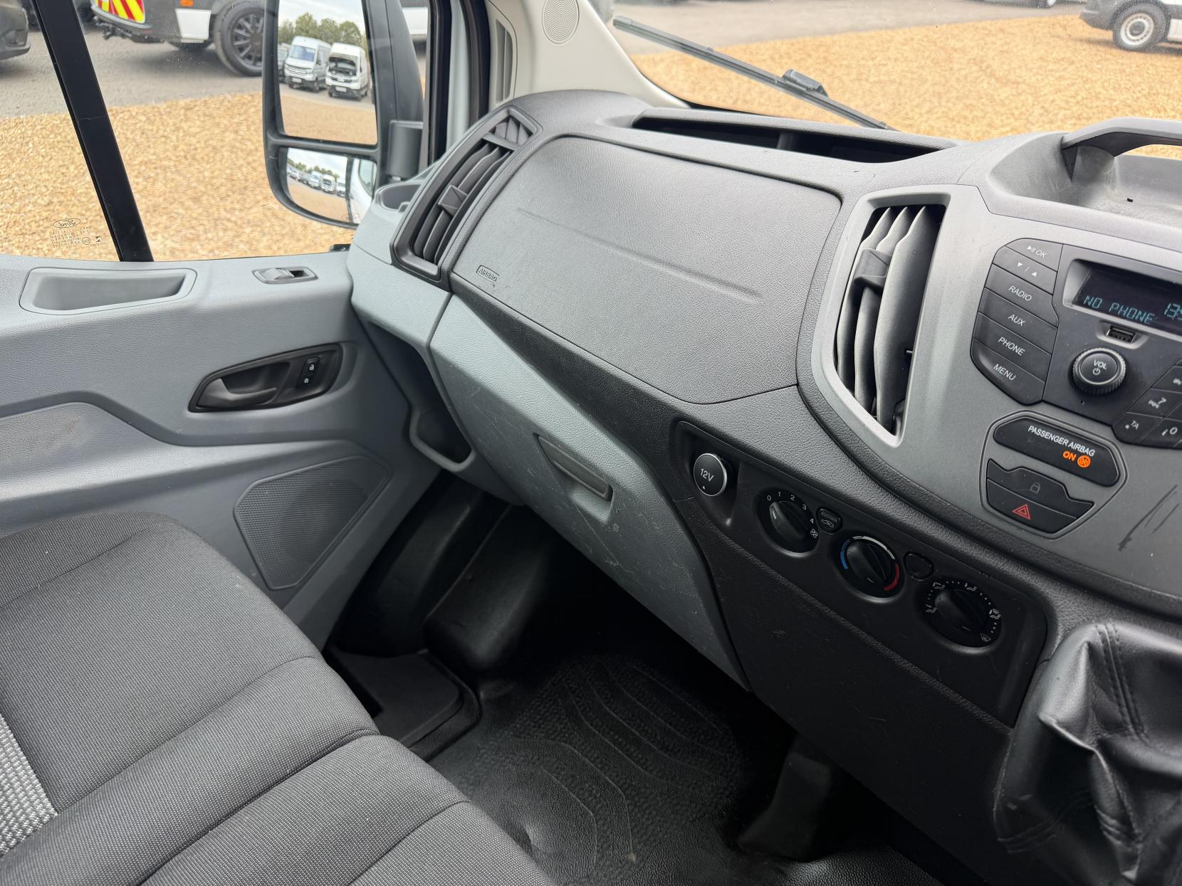 2018 Ford Transit 2.0 350 EcoBlue 1-Way Tipper 2dr Diesel Manual RWD L2 Euro 6 (1-Stop, DRW) (130 ps) - Thumbnail 29