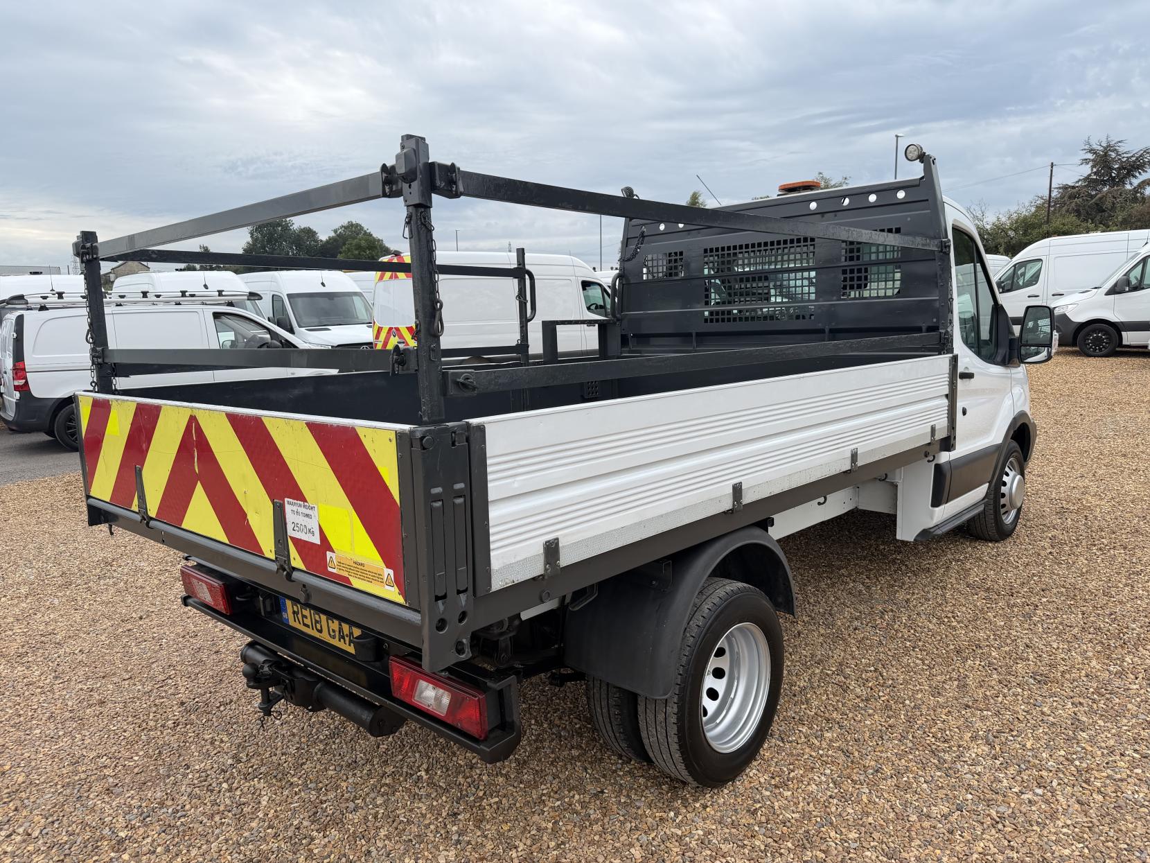 2018 Ford Transit 2.0 350 EcoBlue 1-Way Tipper 2dr Diesel Manual RWD L2 Euro 6 (1-Stop, DRW) (130 ps) - Thumbnail 16