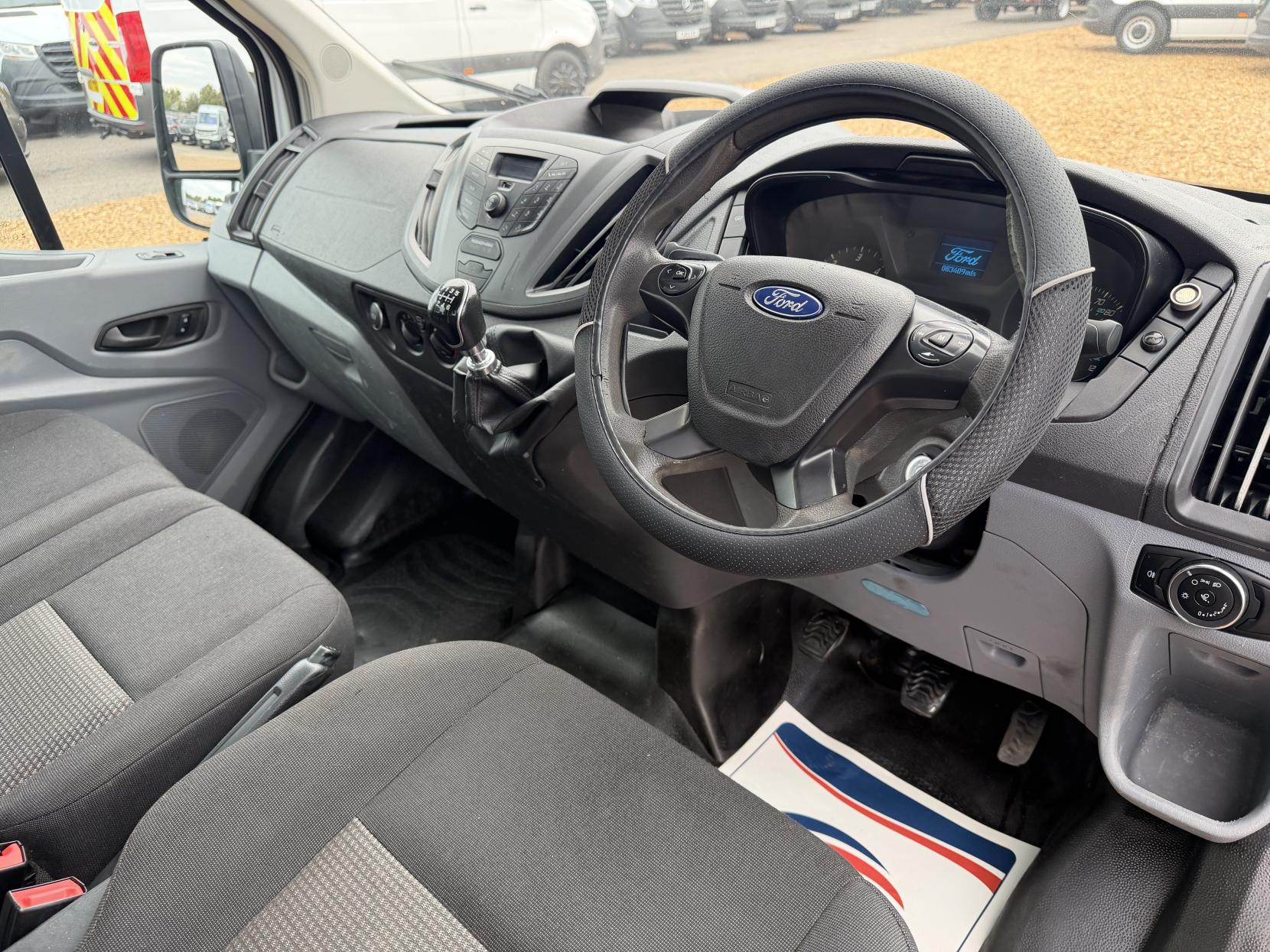2018 Ford Transit 2.0 350 EcoBlue 1-Way Tipper 2dr Diesel Manual RWD L2 Euro 6 (1-Stop, DRW) (130 ps) - Thumbnail 2