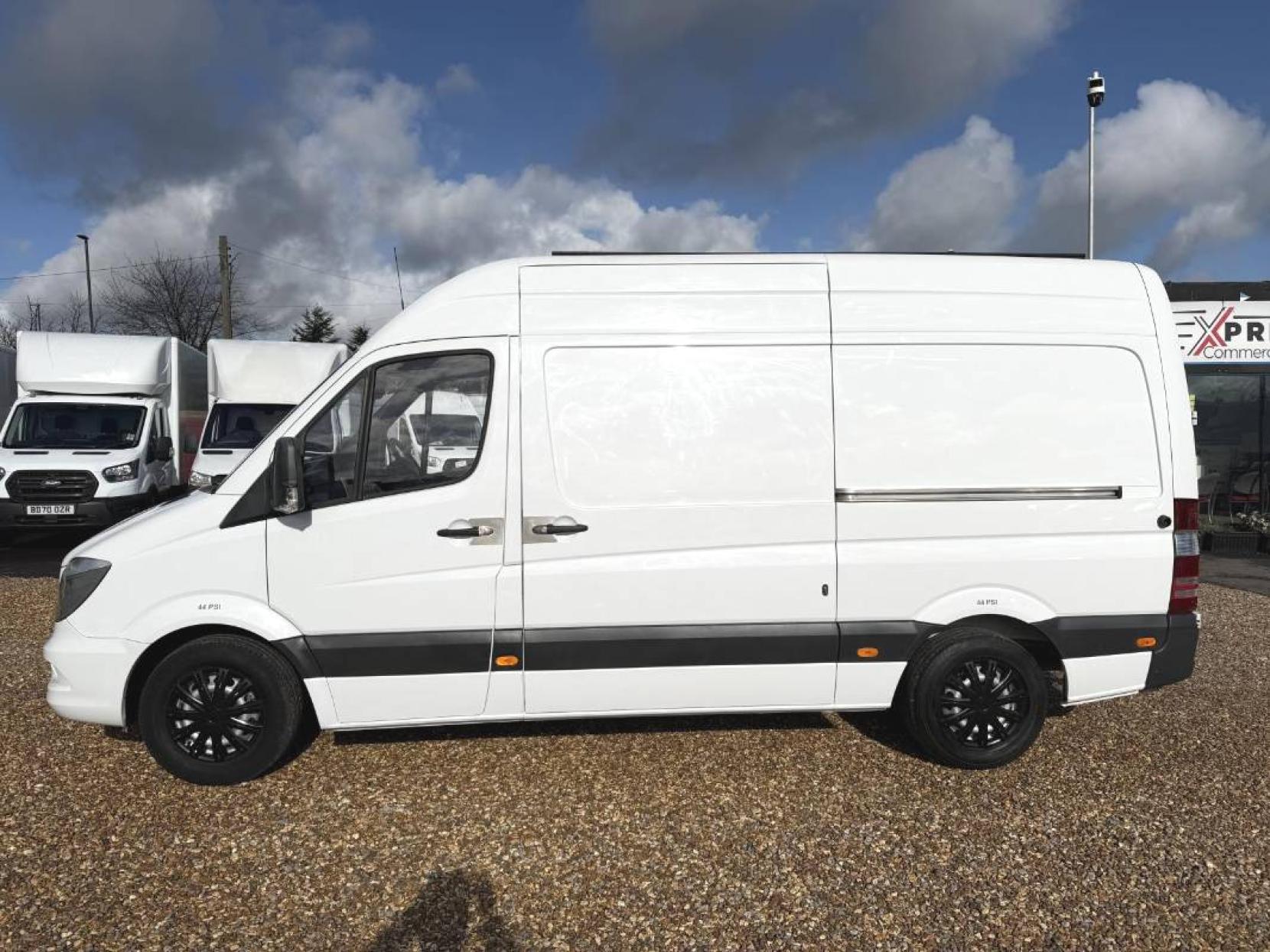 Mercedes-Benz Sprinter 2.1 314 CDi Panel Van 5dr Diesel Manual RWD L2 (213 g/km, 140 bhp)