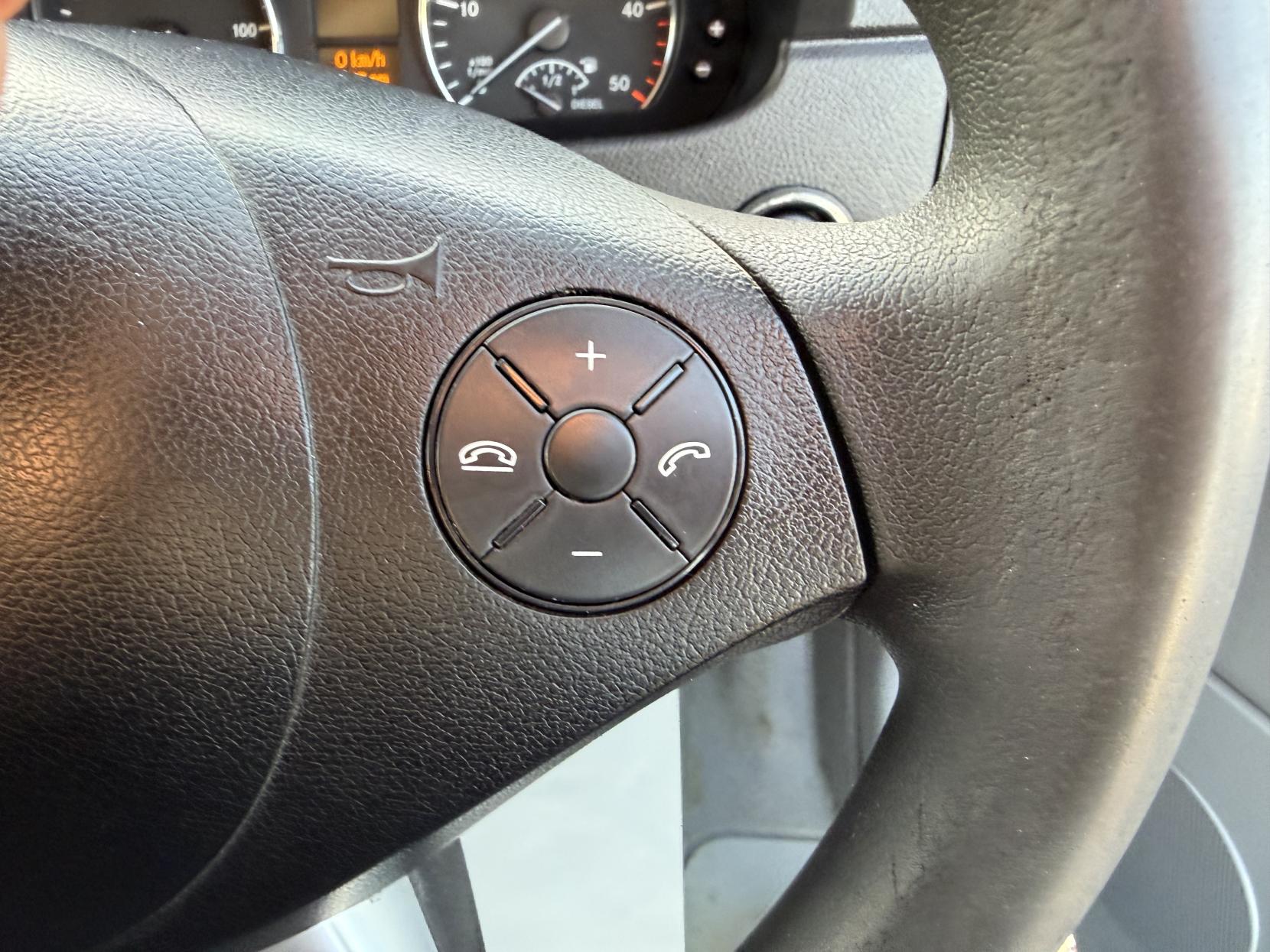 Mercedes-Benz Sprinter 2.1 314 CDi Panel Van 5dr Diesel Manual RWD L2 (213 g/km, 140 bhp)