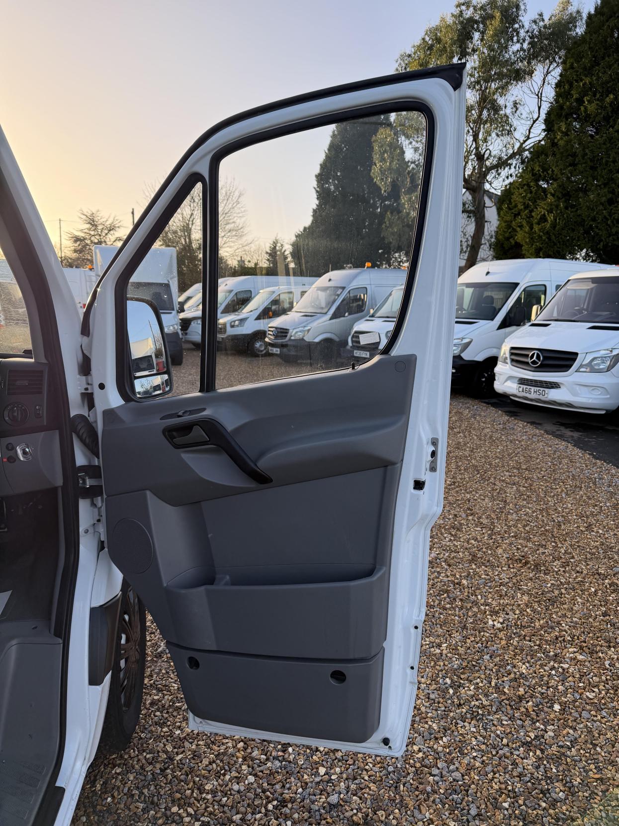 Mercedes-Benz Sprinter 2.1 314 CDi Panel Van 5dr Diesel Manual RWD L2 (213 g/km, 140 bhp)