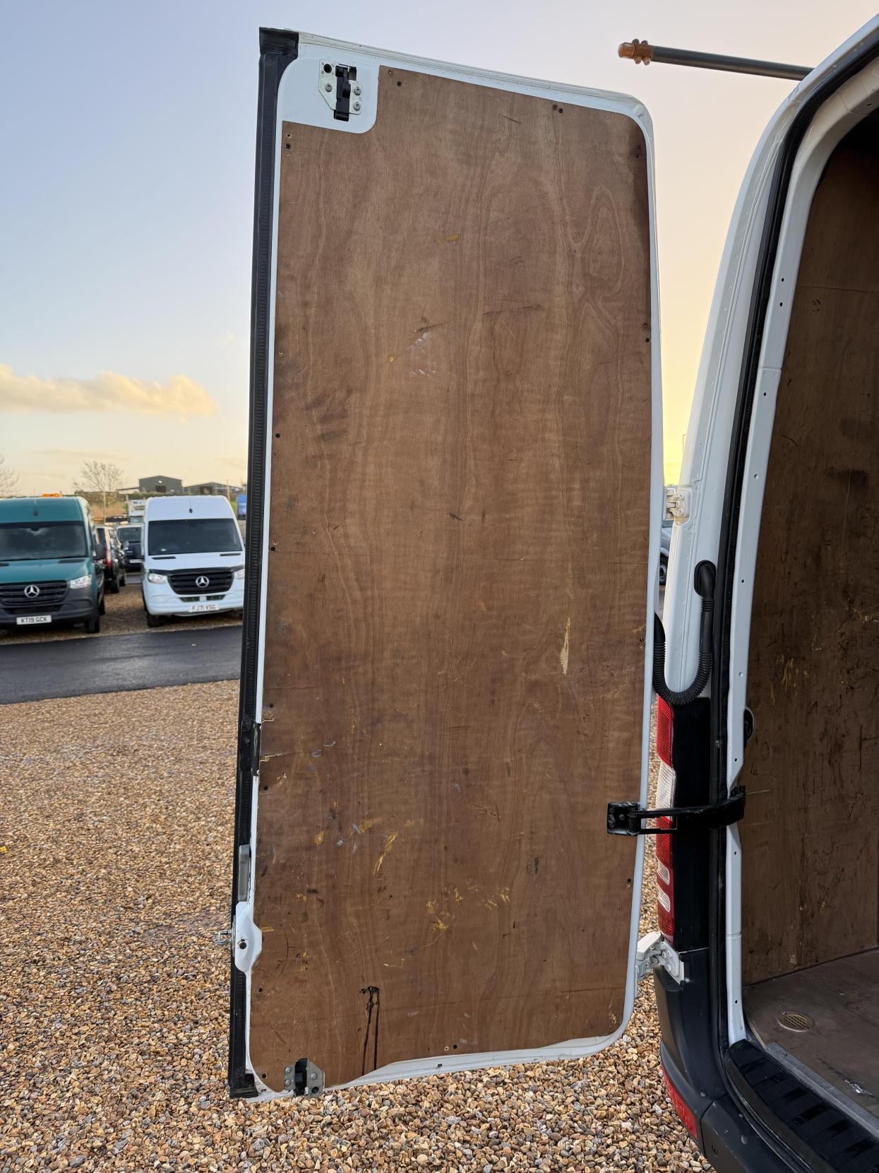 Mercedes-Benz Sprinter 2.1 314 CDi Panel Van 5dr Diesel Manual RWD L2 (213 g/km, 140 bhp)