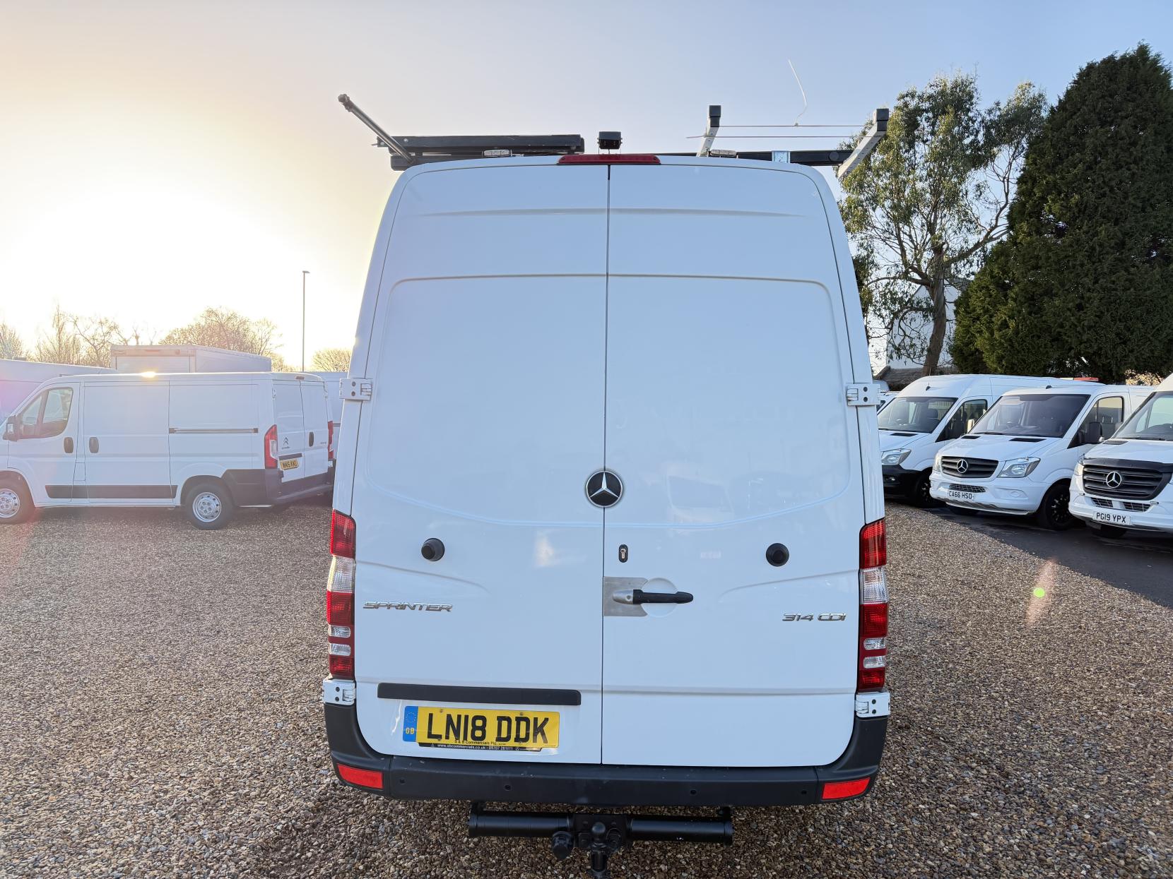 Mercedes-Benz Sprinter 2.1 314 CDi Panel Van 5dr Diesel Manual RWD L2 (213 g/km, 140 bhp)
