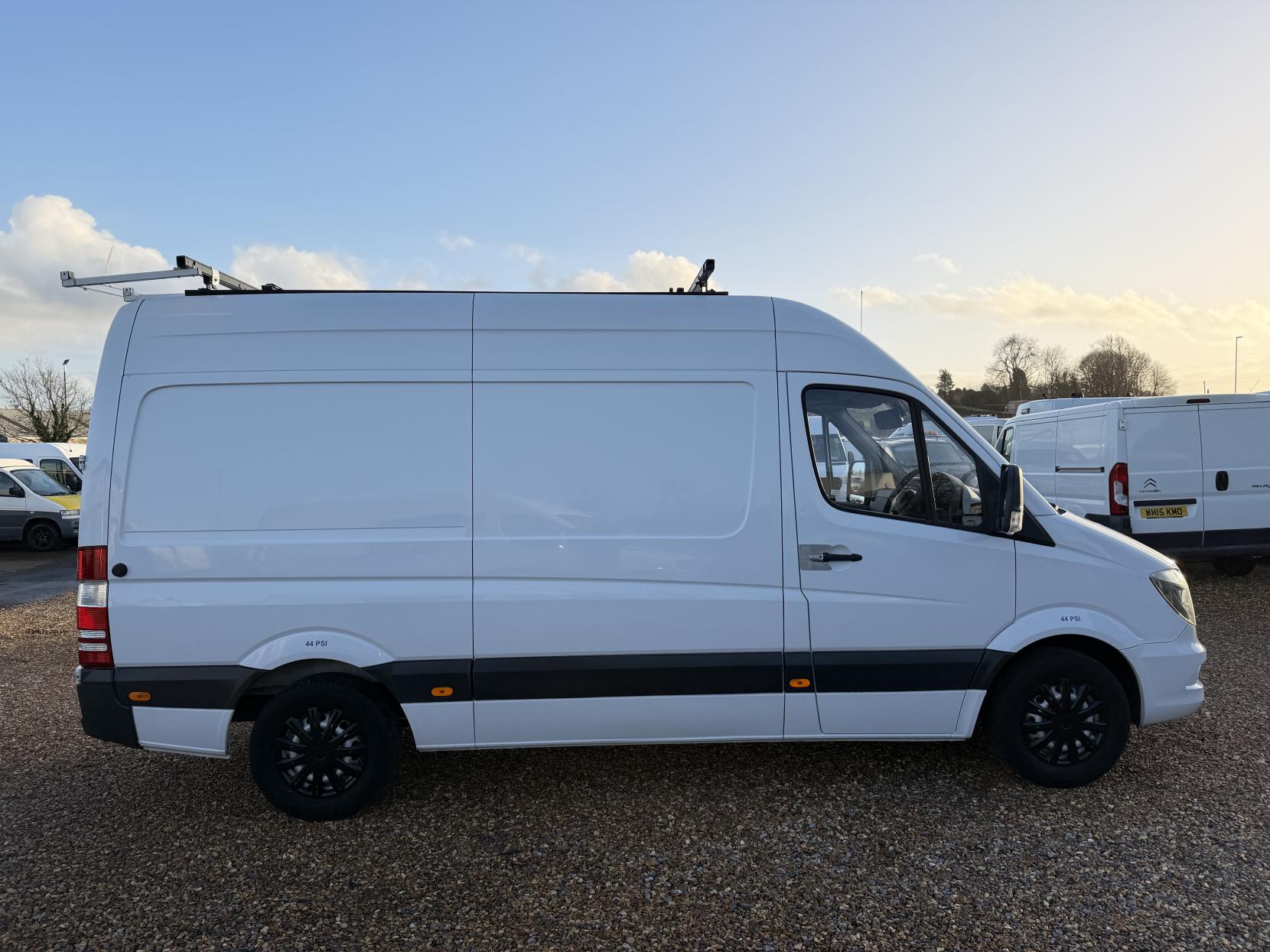 Mercedes-Benz Sprinter 2.1 314 CDi Panel Van 5dr Diesel Manual RWD L2 (213 g/km, 140 bhp)