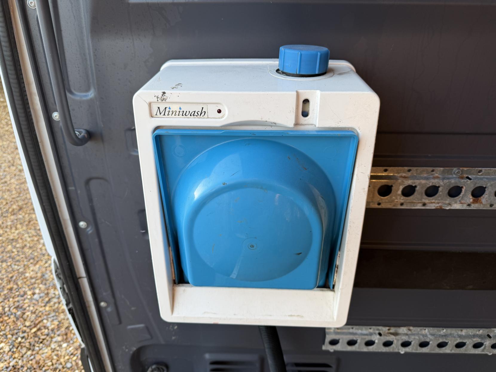 Mercedes-Benz Sprinter 2.1 314 CDi Panel Van 5dr Diesel Manual RWD L2 (213 g/km, 140 bhp)