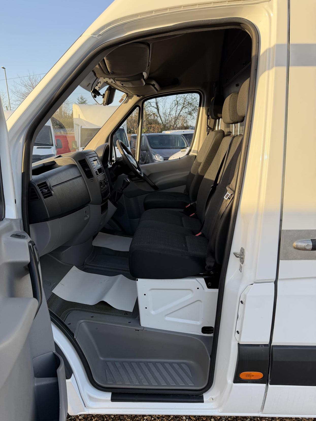 Mercedes-Benz Sprinter 2.1 314 CDi Panel Van 5dr Diesel Manual RWD L2 (213 g/km, 140 bhp)