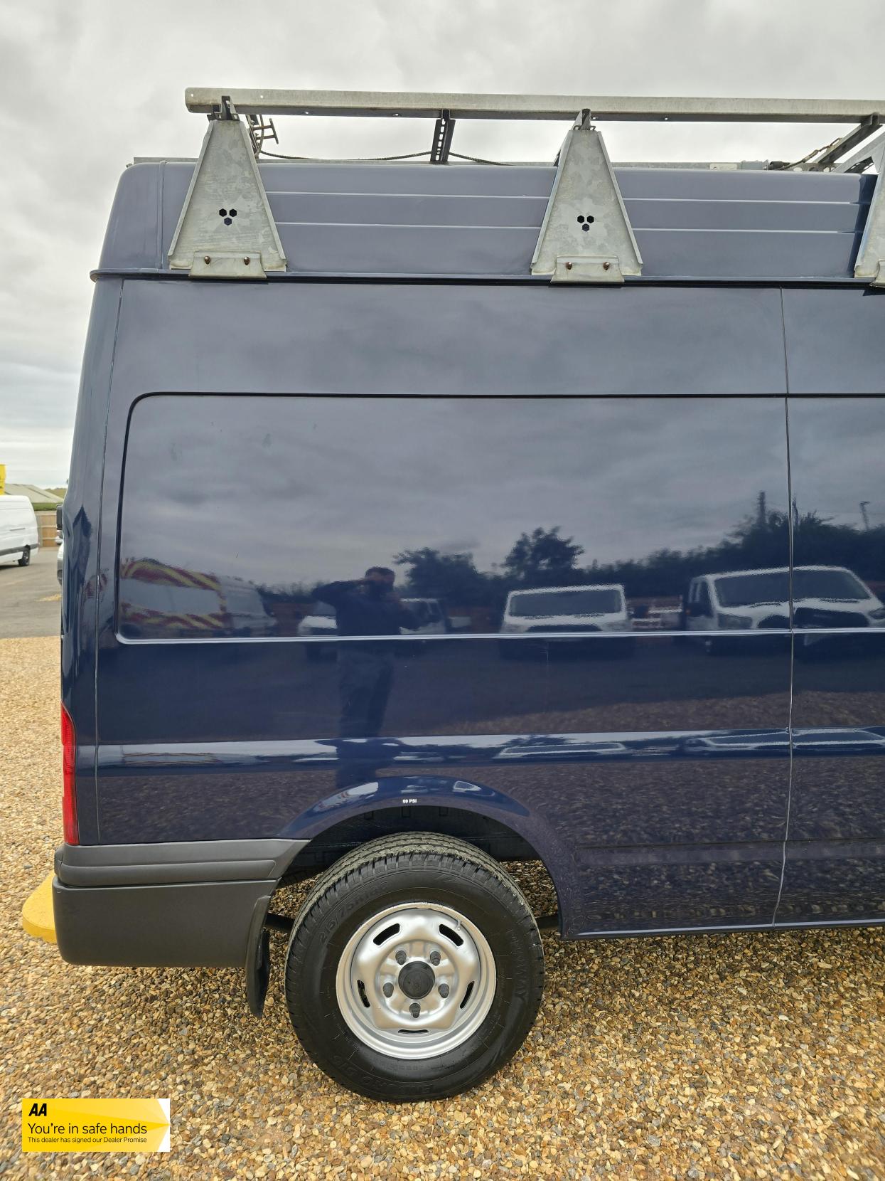 Ford Transit 2.2 TDCi 350 Panel Van 5dr Diesel Manual FWD L2 H1 (209 g/km, 123 bhp)