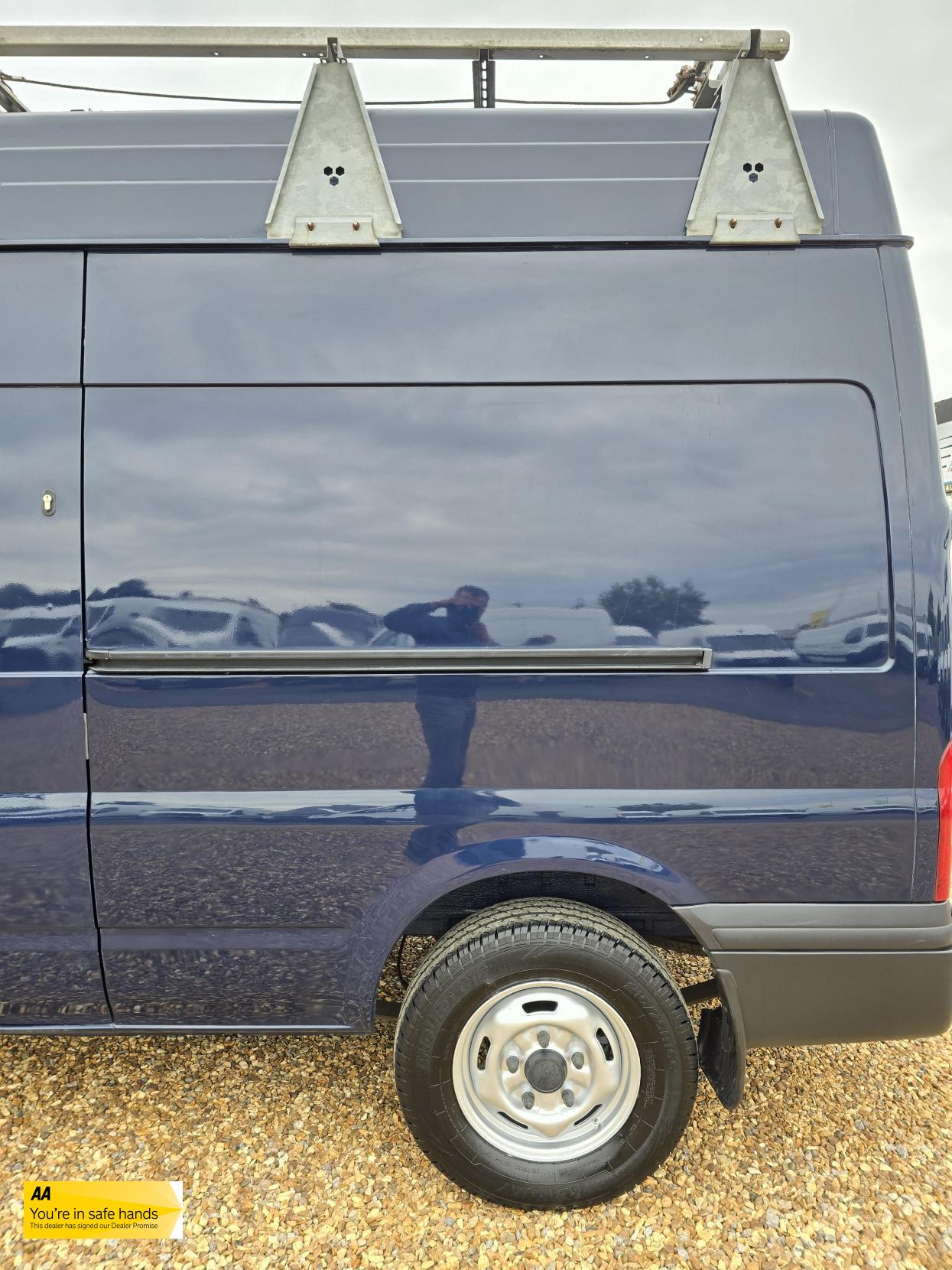 Ford Transit 2.2 TDCi 350 Panel Van 5dr Diesel Manual FWD L2 H1 (209 g/km, 123 bhp)