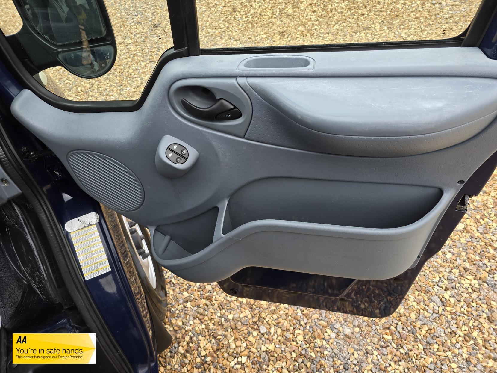 Ford Transit 2.2 TDCi 350 Panel Van 5dr Diesel Manual FWD L2 H1 (209 g/km, 123 bhp)