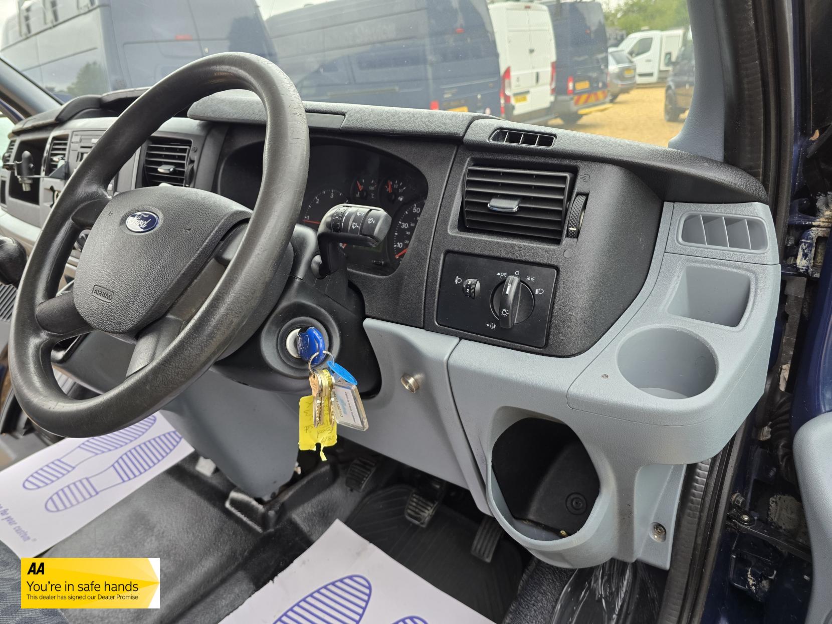 Ford Transit 2.2 TDCi 350 Panel Van 5dr Diesel Manual FWD L2 H1 (209 g/km, 123 bhp)