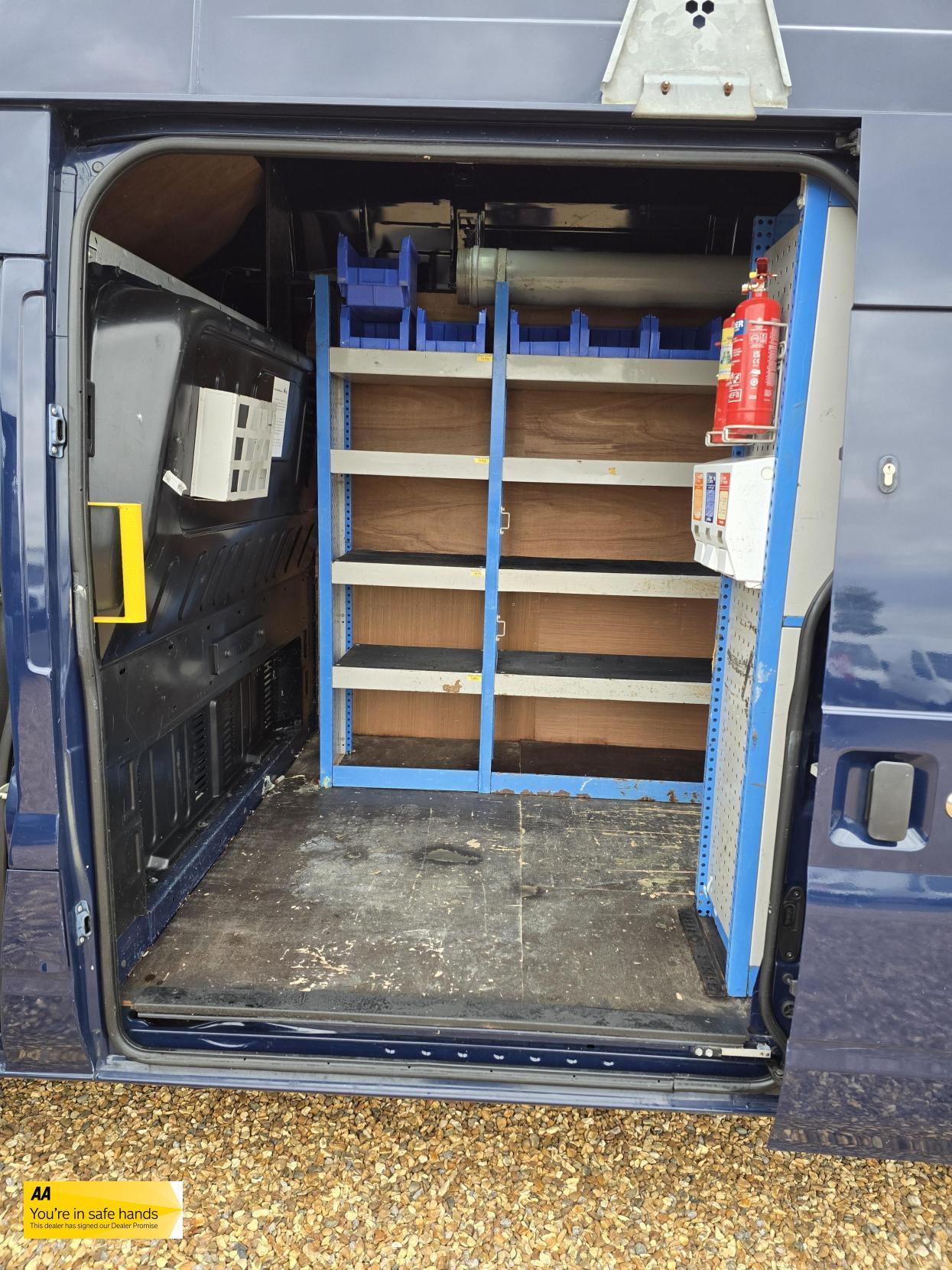 Ford Transit 2.2 TDCi 350 Panel Van 5dr Diesel Manual FWD L2 H1 (209 g/km, 123 bhp)