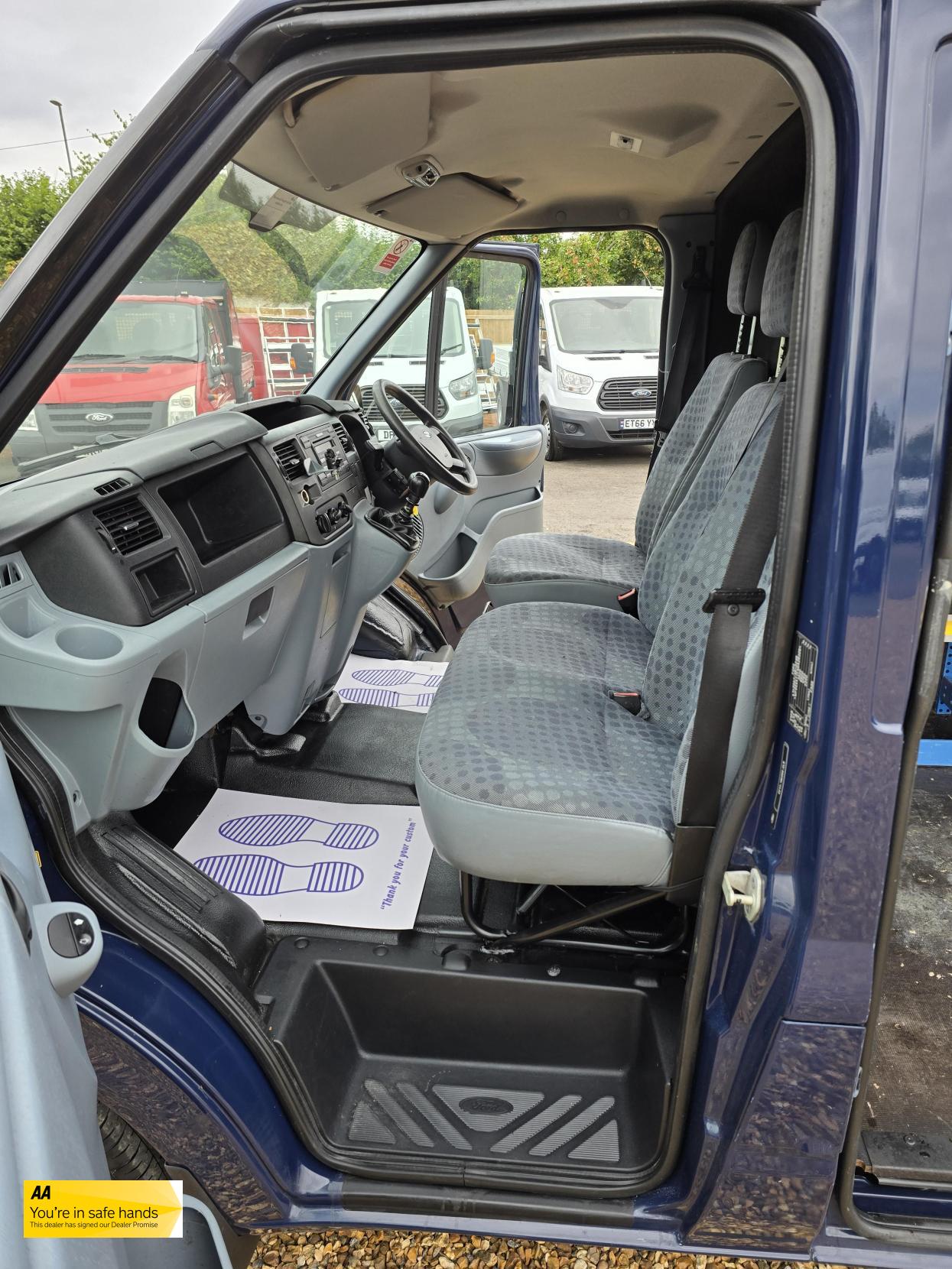 Ford Transit 2.2 TDCi 350 Panel Van 5dr Diesel Manual FWD L2 H1 (209 g/km, 123 bhp)