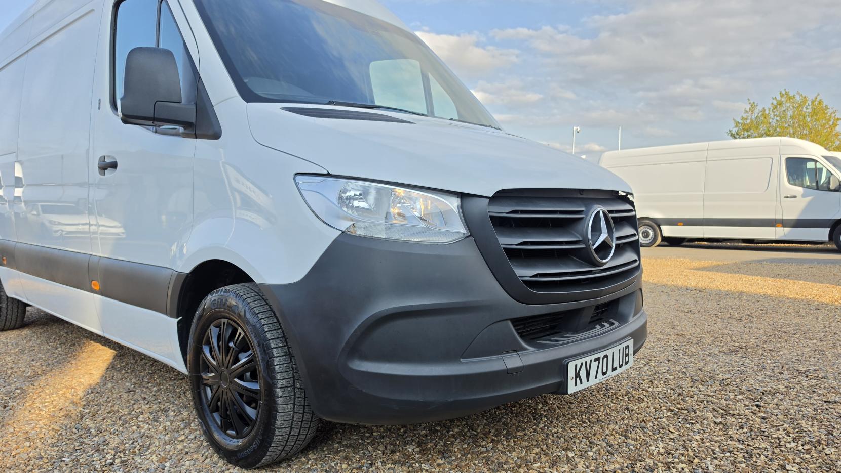 2020 Mercedes-Benz Sprinter 2.1 314 CDI Panel Van 5dr Diesel Manual FWD L2 H2 Euro 6 (143 ps) - Thumbnail 32