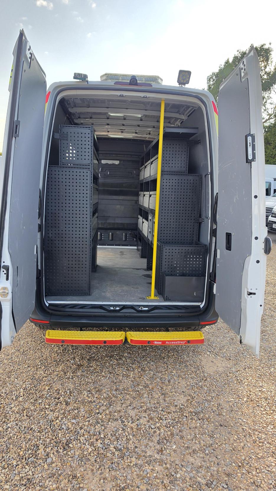 2020 Mercedes-Benz Sprinter 2.1 314 CDI Panel Van 5dr Diesel Manual FWD L2 H2 Euro 6 (143 ps) - Thumbnail 3