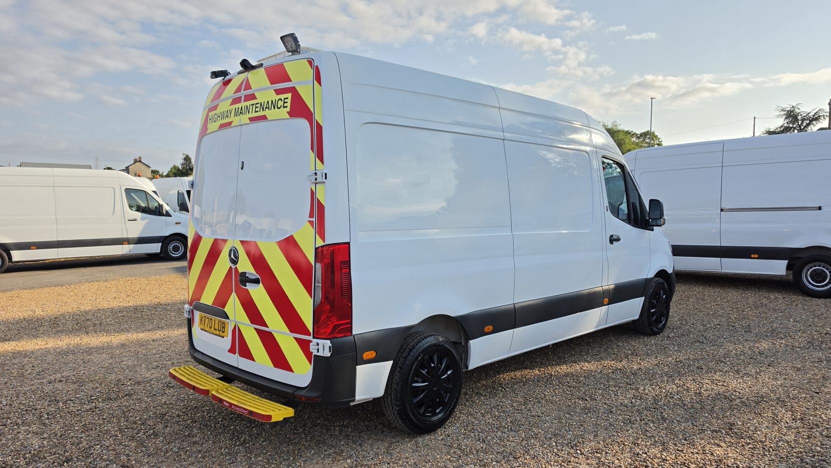 2020 Mercedes-Benz Sprinter 2.1 314 CDI Panel Van 5dr Diesel Manual FWD L2 H2 Euro 6 (143 ps) - Thumbnail 11