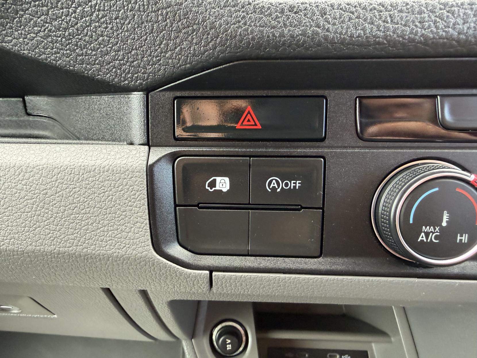 2022 Volkswagen Crafter 2.0 TDI CR35 Trendline Panel Van 5dr Diesel Manual FWD MWB Euro 6 (s/s) (140 ps) - Thumbnail 43