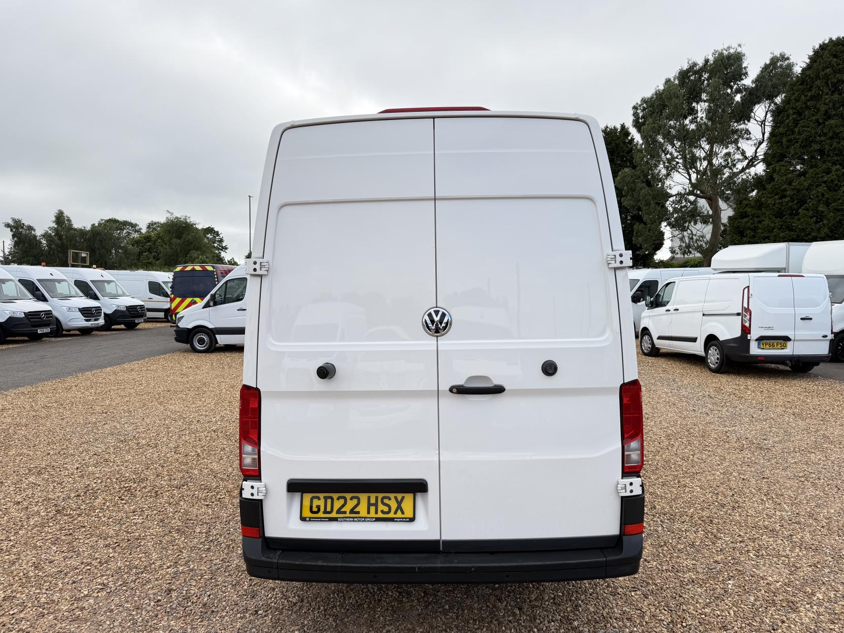 2022 Volkswagen Crafter 2.0 TDI CR35 Trendline Panel Van 5dr Diesel Manual FWD MWB Euro 6 (s/s) (140 ps) - Thumbnail 10