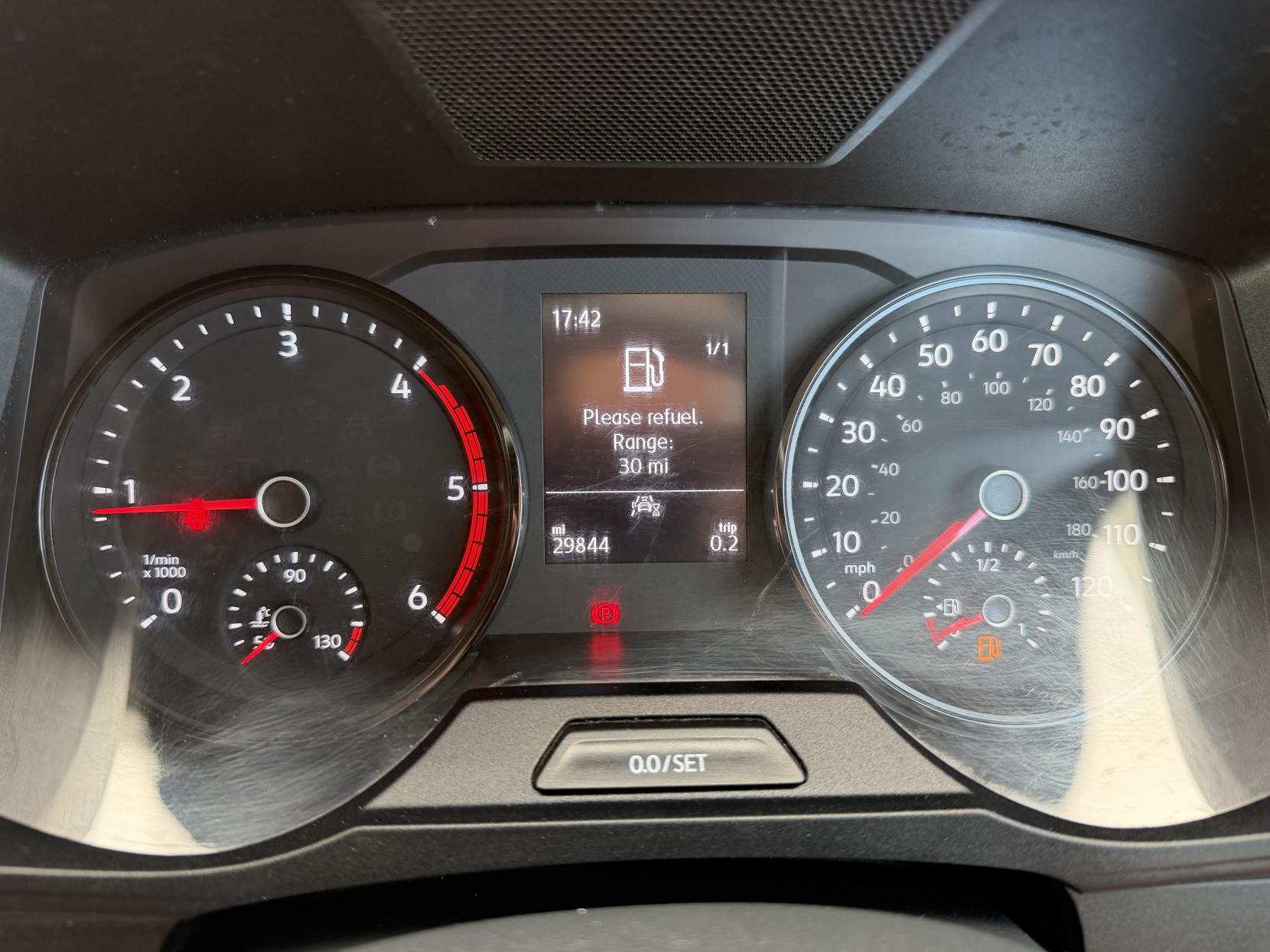 2022 Volkswagen Crafter 2.0 TDI CR35 Trendline Panel Van 5dr Diesel Manual FWD MWB Euro 6 (s/s) (140 ps) - Thumbnail 41