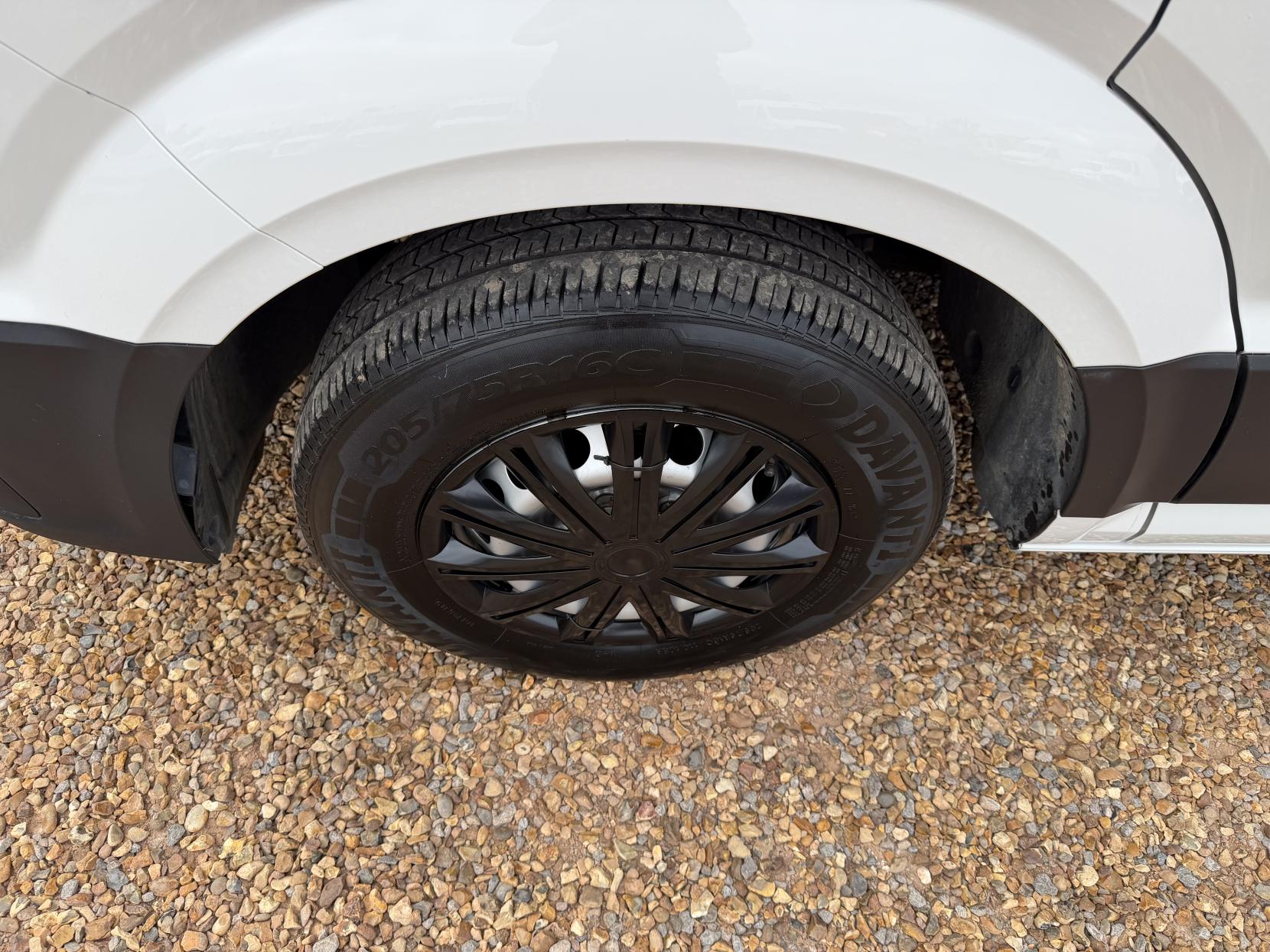 2022 Volkswagen Crafter 2.0 TDI CR35 Trendline Panel Van 5dr Diesel Manual FWD MWB Euro 6 (s/s) (140 ps) - Thumbnail 52