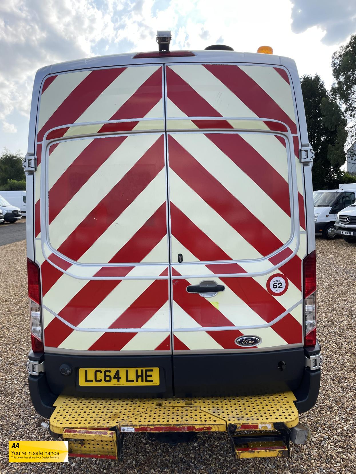 Ford Transit 2.2 TDCi 350 Panel Van 5dr Diesel Manual RWD L2 H3 Euro 5 (155 ps)