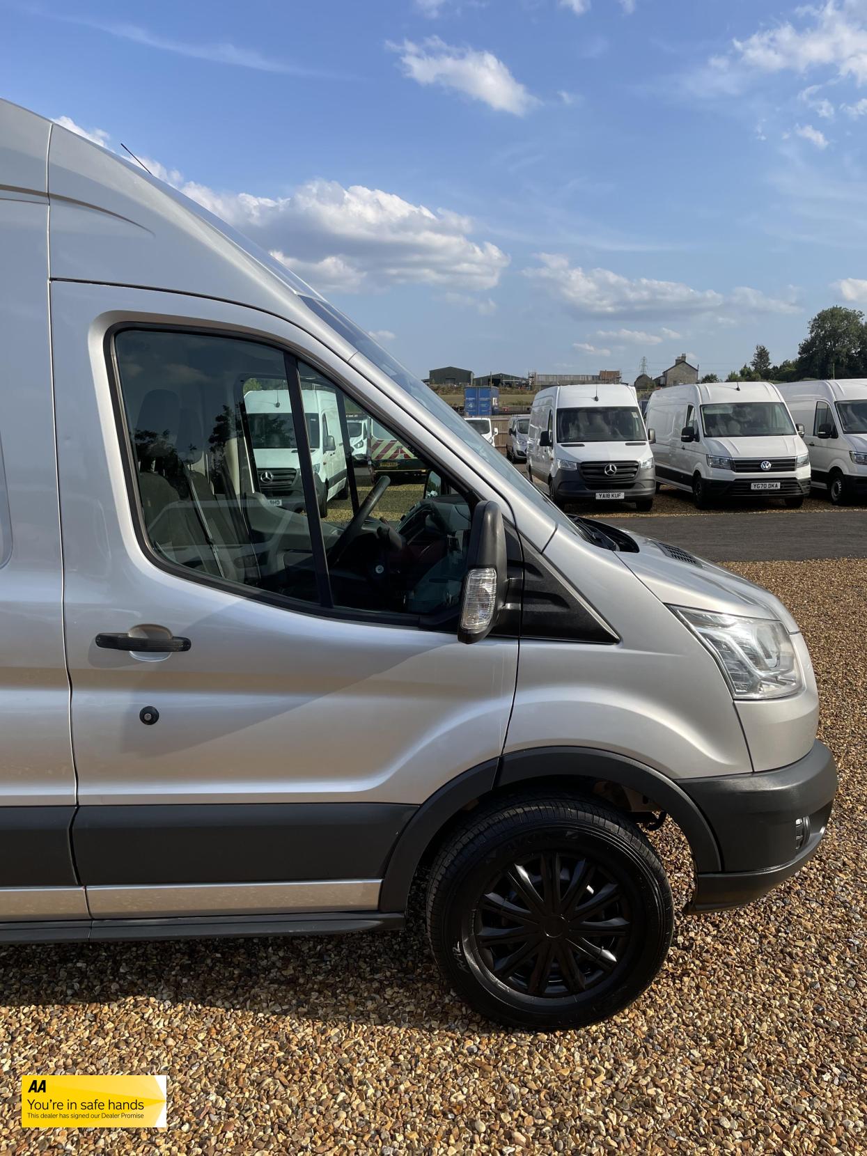 Ford Transit 2.2 TDCi 350 Panel Van 5dr Diesel Manual RWD L2 H3 Euro 5 (155 ps)