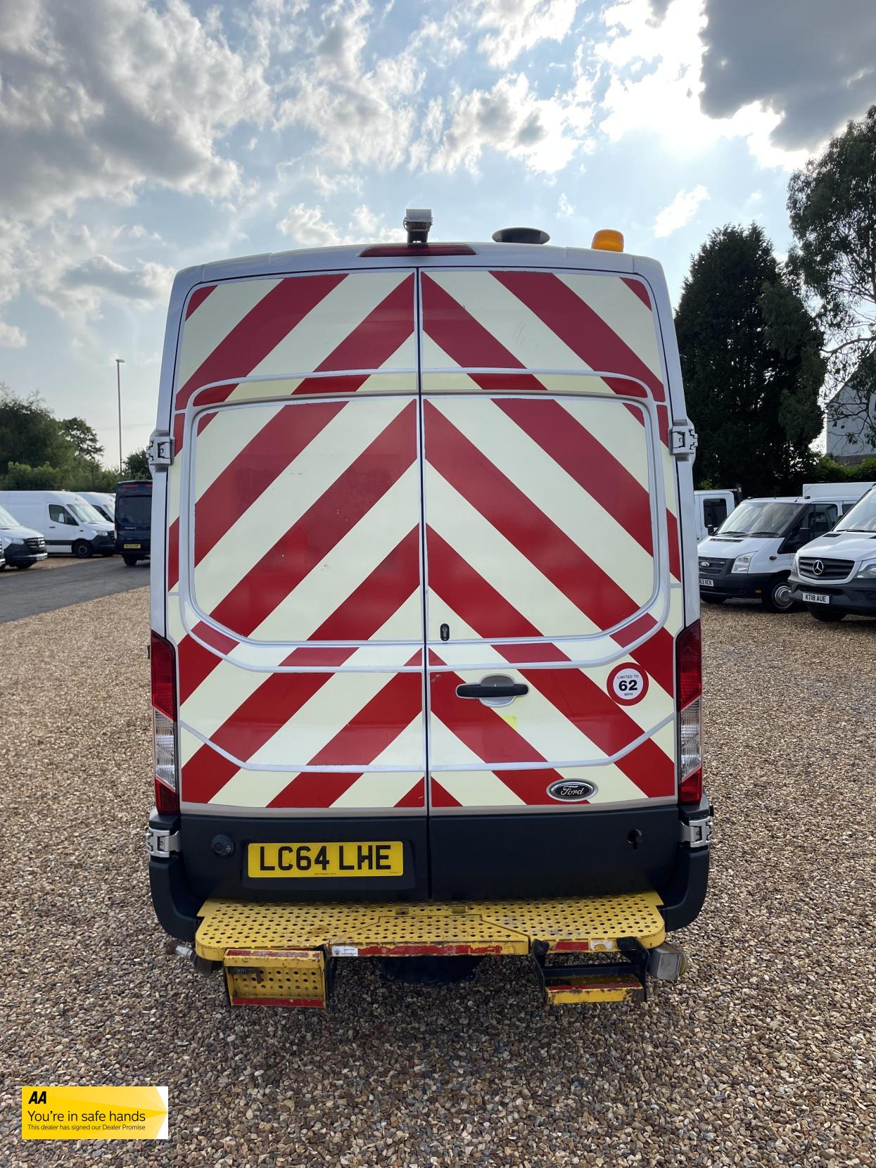 Ford Transit 2.2 TDCi 350 Panel Van 5dr Diesel Manual RWD L2 H3 Euro 5 (155 ps)