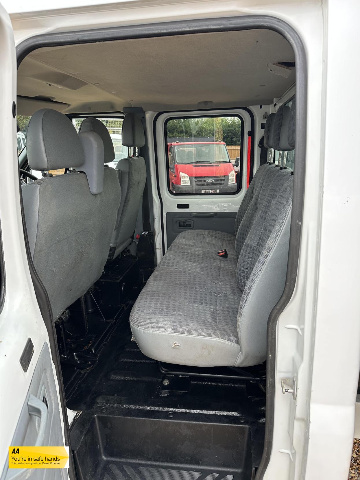 Ford Transit 2.2 TDCi 350 Chassis Cab 4dr Diesel Manual RWD L4 (DRW) (123 bhp)