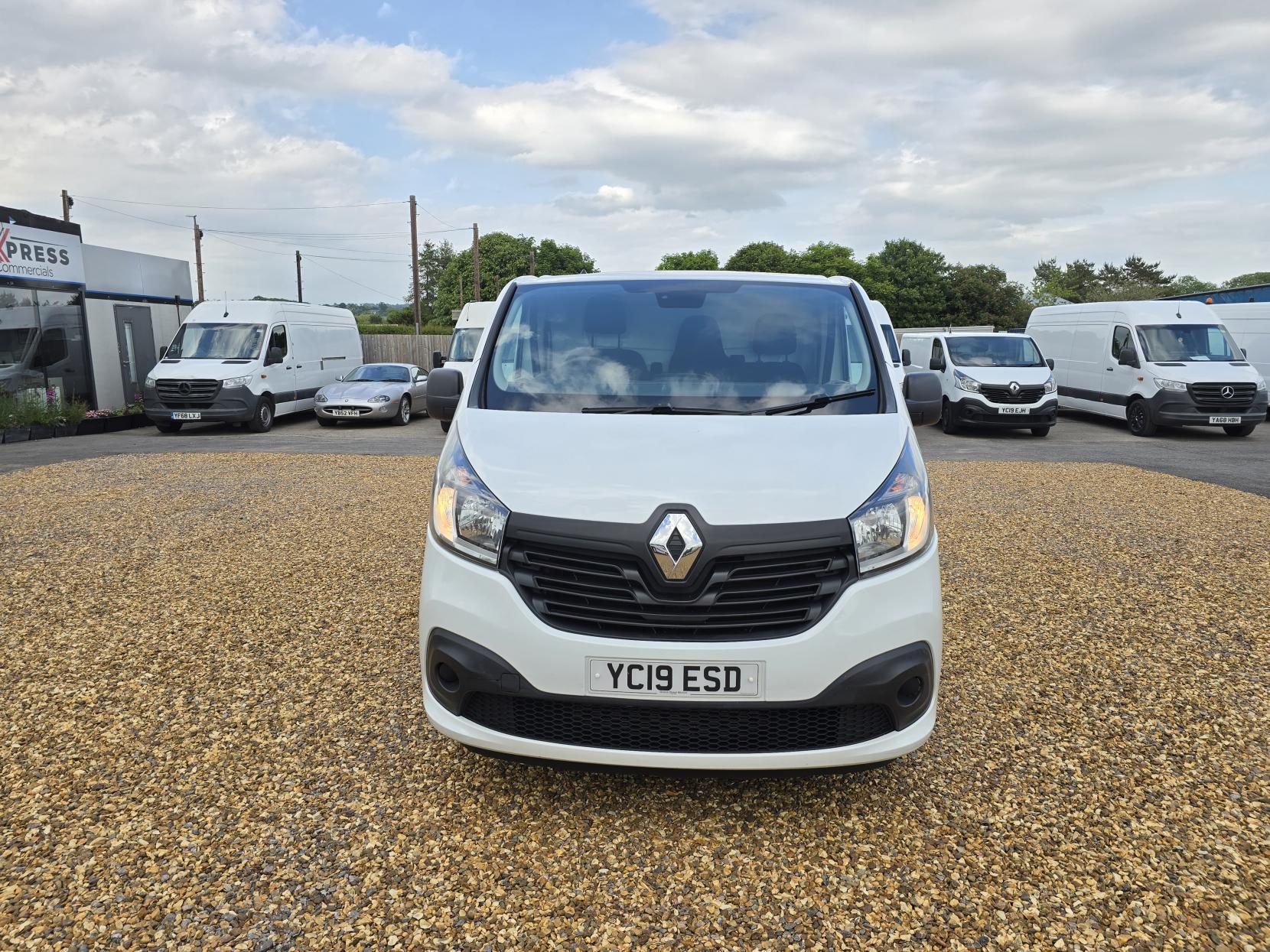 Renault Trafic 1.6 dCi ENERGY 27 Business+ Panel Van 5dr Diesel Manual SWB Standard Roof Euro 6 (s/s) (125 ps)