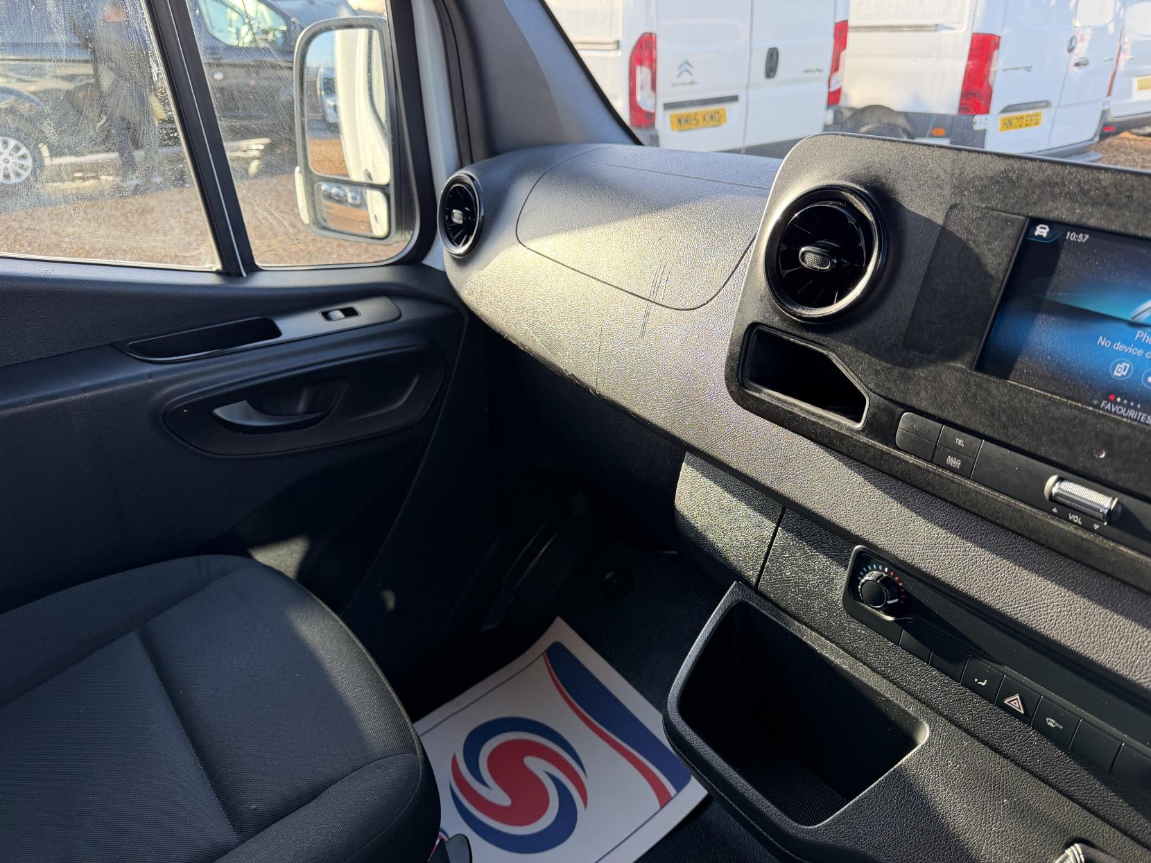 Mercedes-Benz Sprinter 2.1 Progressive Chassis Cab LCV (2018 - )