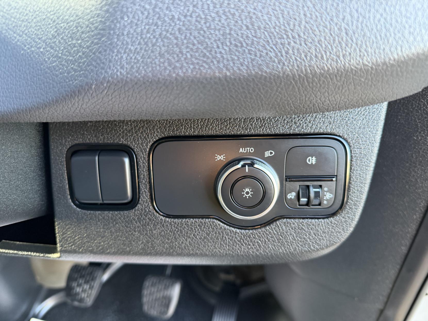 Mercedes-Benz Sprinter 2.1 Progressive Chassis Cab LCV (2018 - )