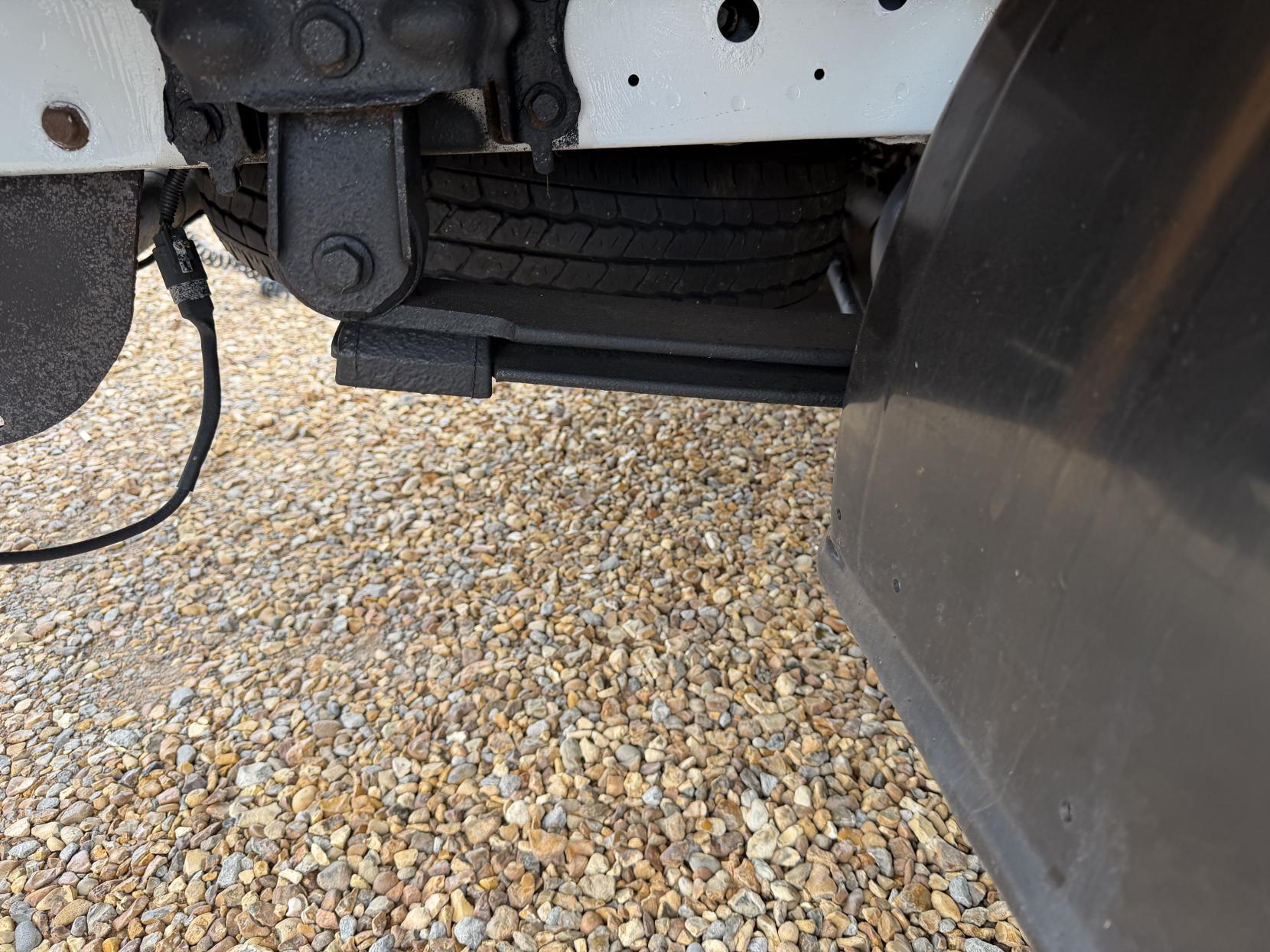 2010 Ford Transit 2.4 TDCi 350 Duratorq Chassis Cab 4dr Diesel Manual RWD L3 (DRW, DPF, 6Spd) (98 bhp) - Thumbnail 58