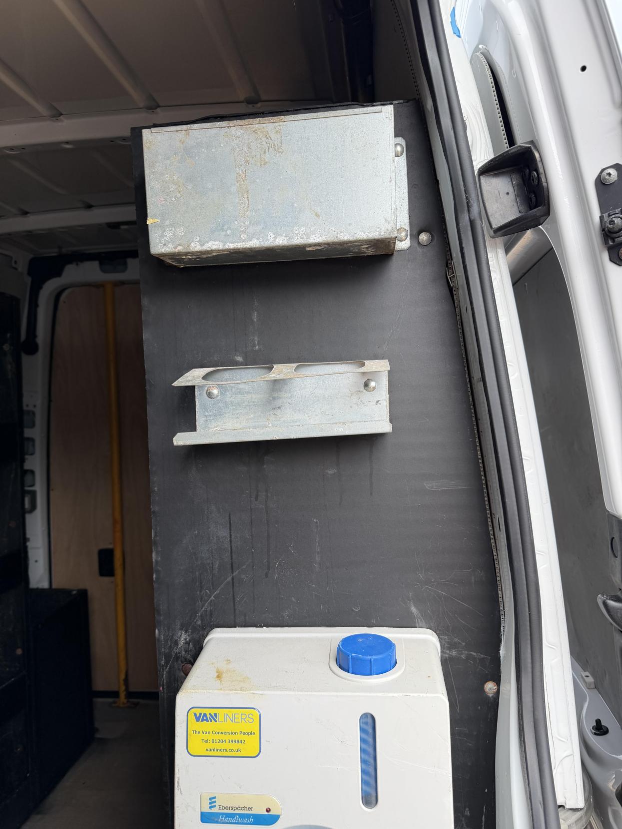 2019 Mercedes-Benz Sprinter 2.1 316 CDI Panel Van 5dr Diesel G-Tronic+ RWD L2 H2 Euro 6 (163 ps) - Thumbnail 23