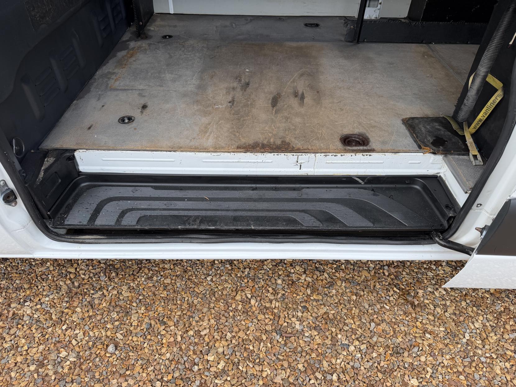 2019 Mercedes-Benz Sprinter 2.1 316 CDI Panel Van 5dr Diesel G-Tronic+ RWD L2 H2 Euro 6 (163 ps) - Thumbnail 27