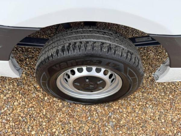 2019 Mercedes-Benz Sprinter 2.1 316 CDI Panel Van 5dr Diesel G-Tronic+ RWD L2 H2 Euro 6 (163 ps) - Thumbnail 54