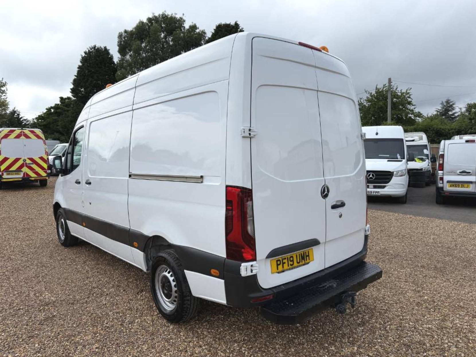 2019 Mercedes-Benz Sprinter 2.1 316 CDI Panel Van 5dr Diesel G-Tronic+ RWD L2 H2 Euro 6 (163 ps) - Thumbnail 8