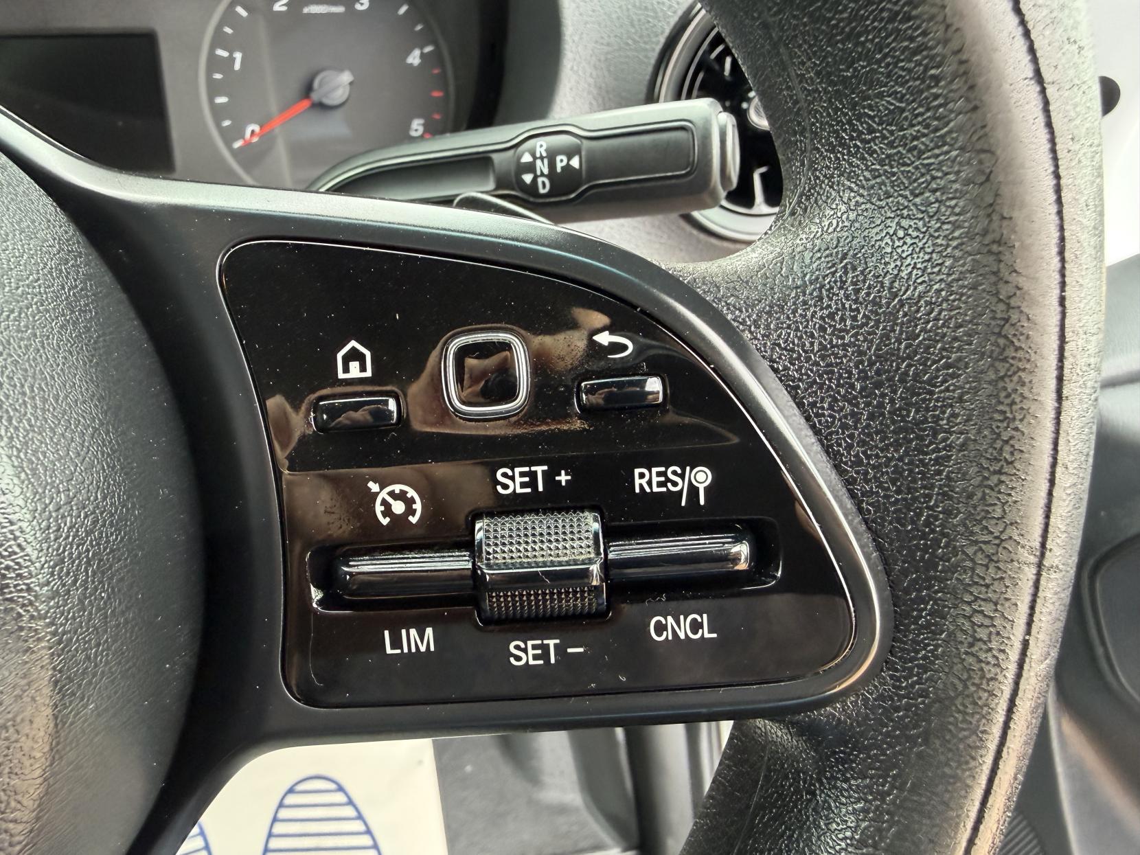 2019 Mercedes-Benz Sprinter 2.1 316 CDI Panel Van 5dr Diesel G-Tronic+ RWD L2 H2 Euro 6 (163 ps) - Thumbnail 38
